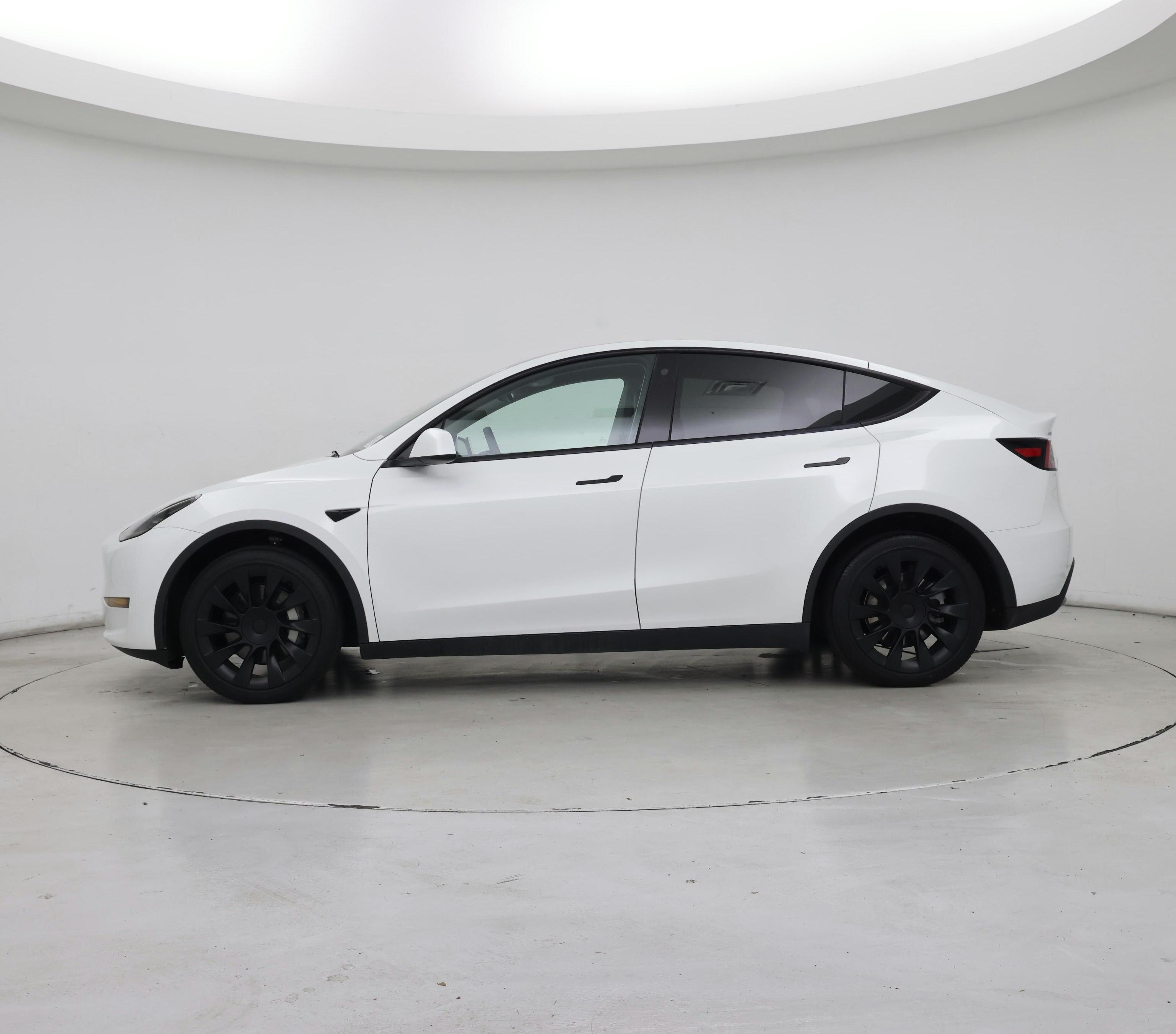 Thumbnail: 2023 Tesla Model Y - 3