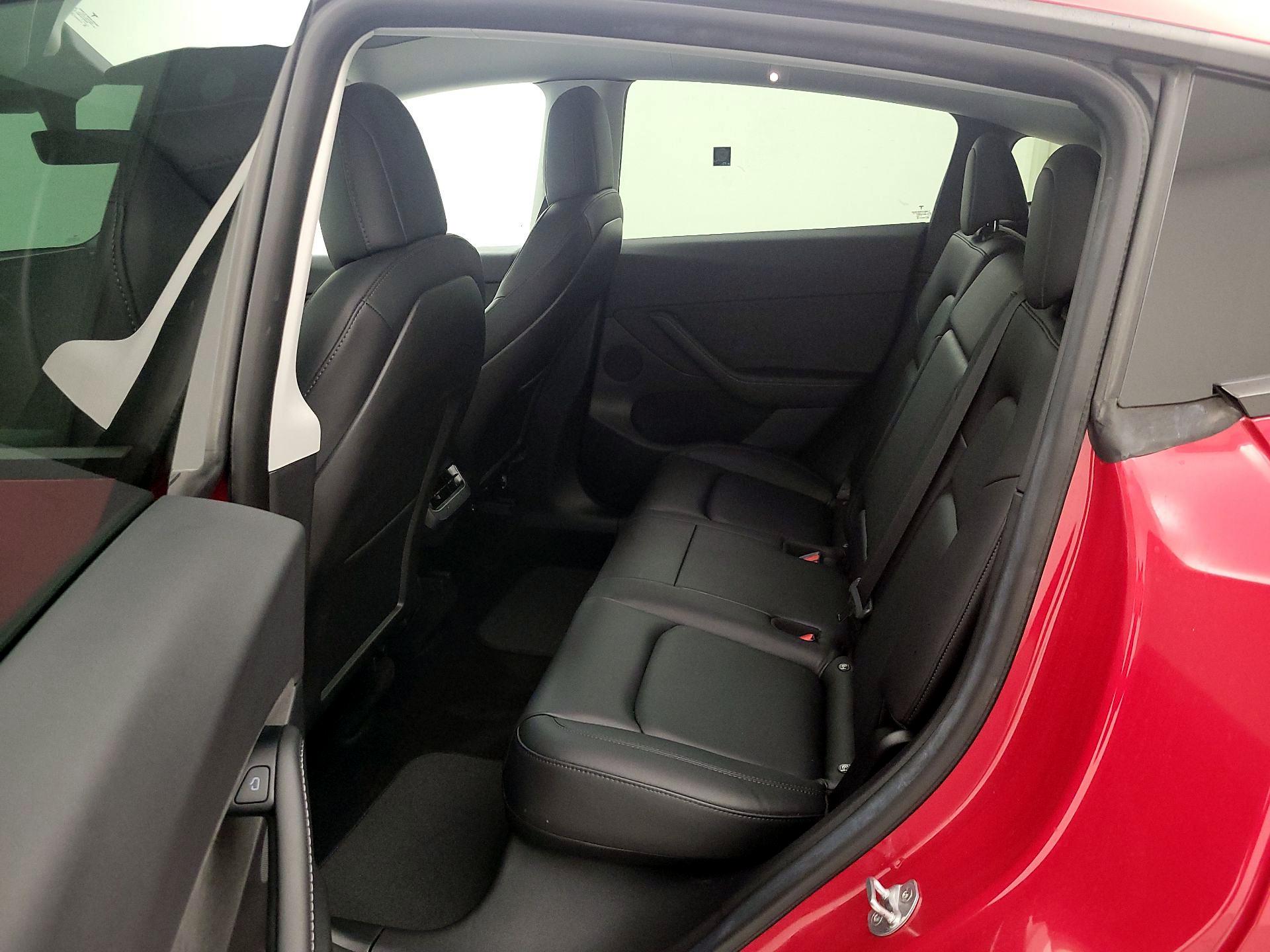 Thumbnail: 2021 Tesla Model Y - 19