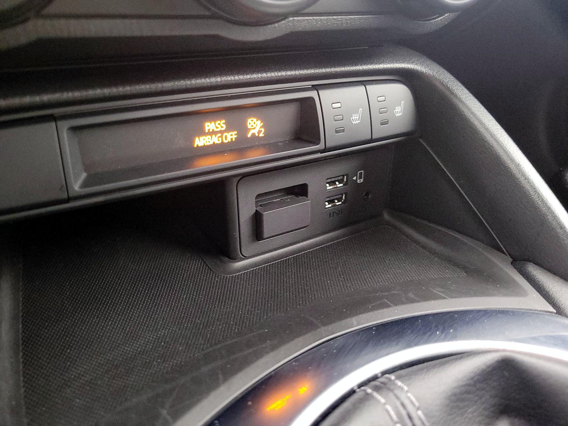 Thumbnail: 2023 Mazda MX-5 Miata - 18