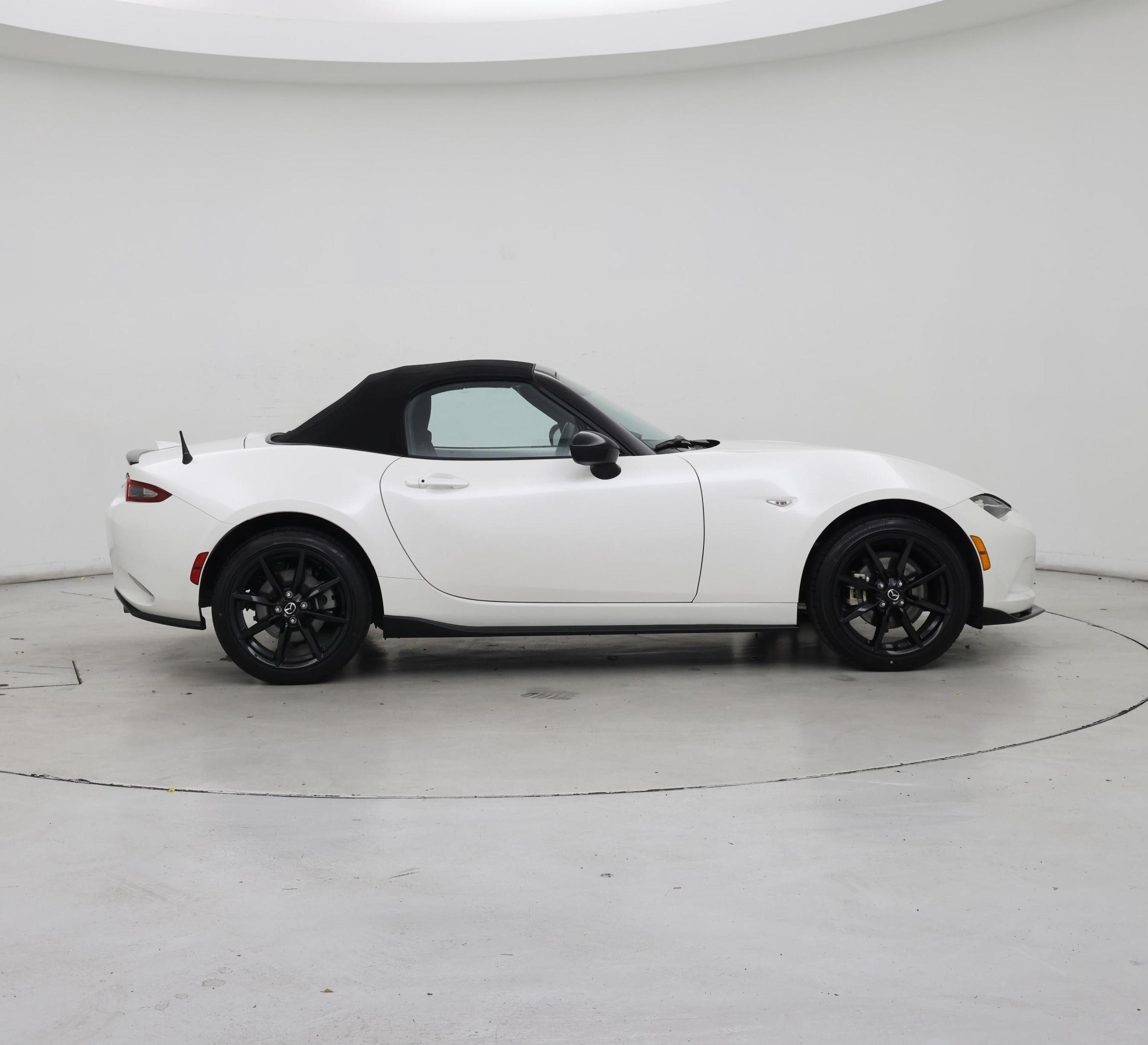 Thumbnail: 2023 Mazda MX-5 Miata - 7