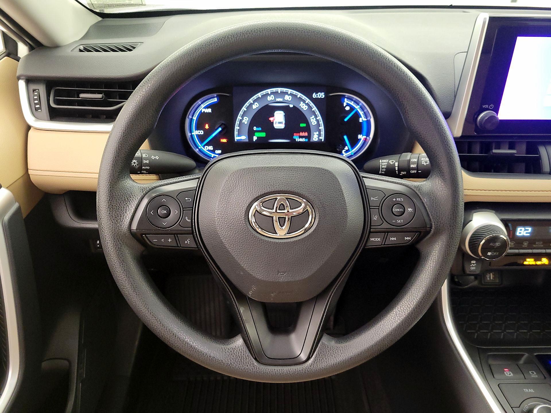 Thumbnail: 2024 Toyota RAV4 - 10