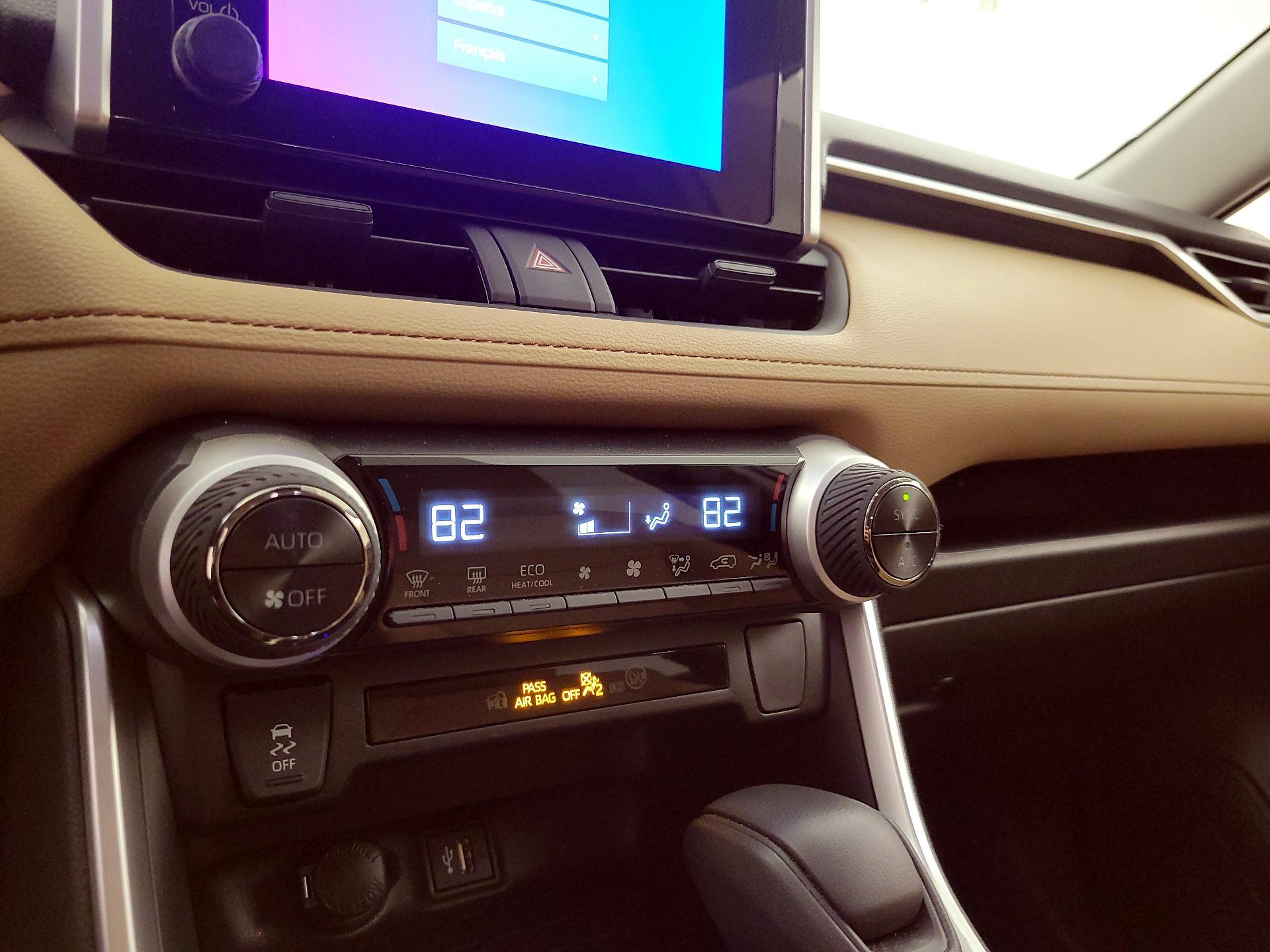 Thumbnail: 2024 Toyota RAV4 - 16