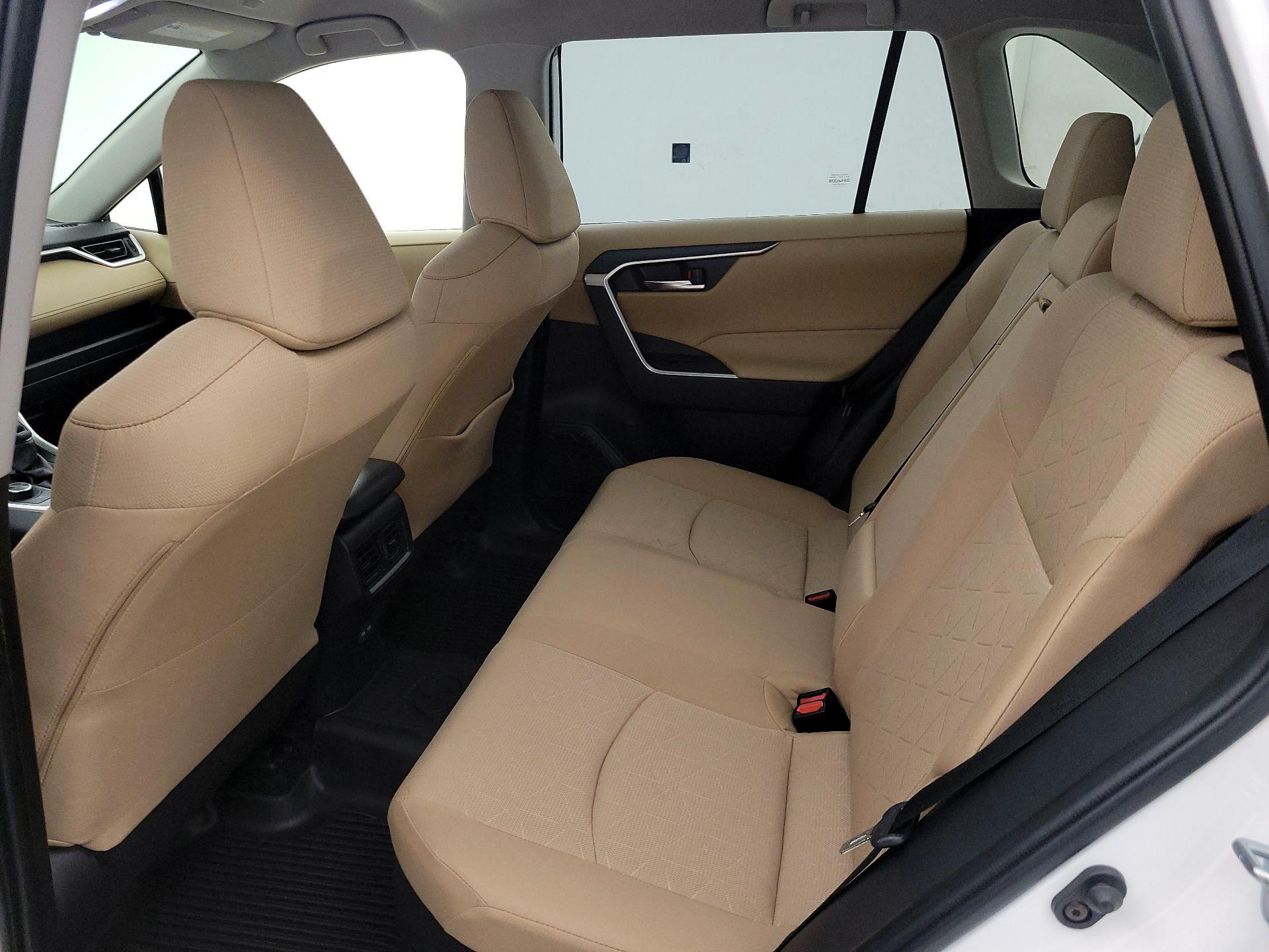 Thumbnail: 2024 Toyota RAV4 - 19