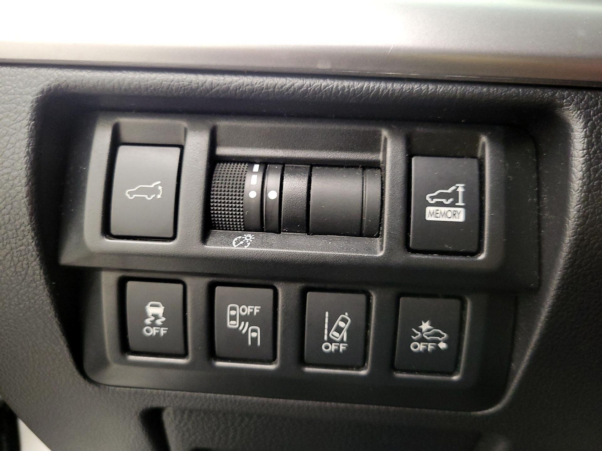 Thumbnail: 2018 Subaru Outback - 13