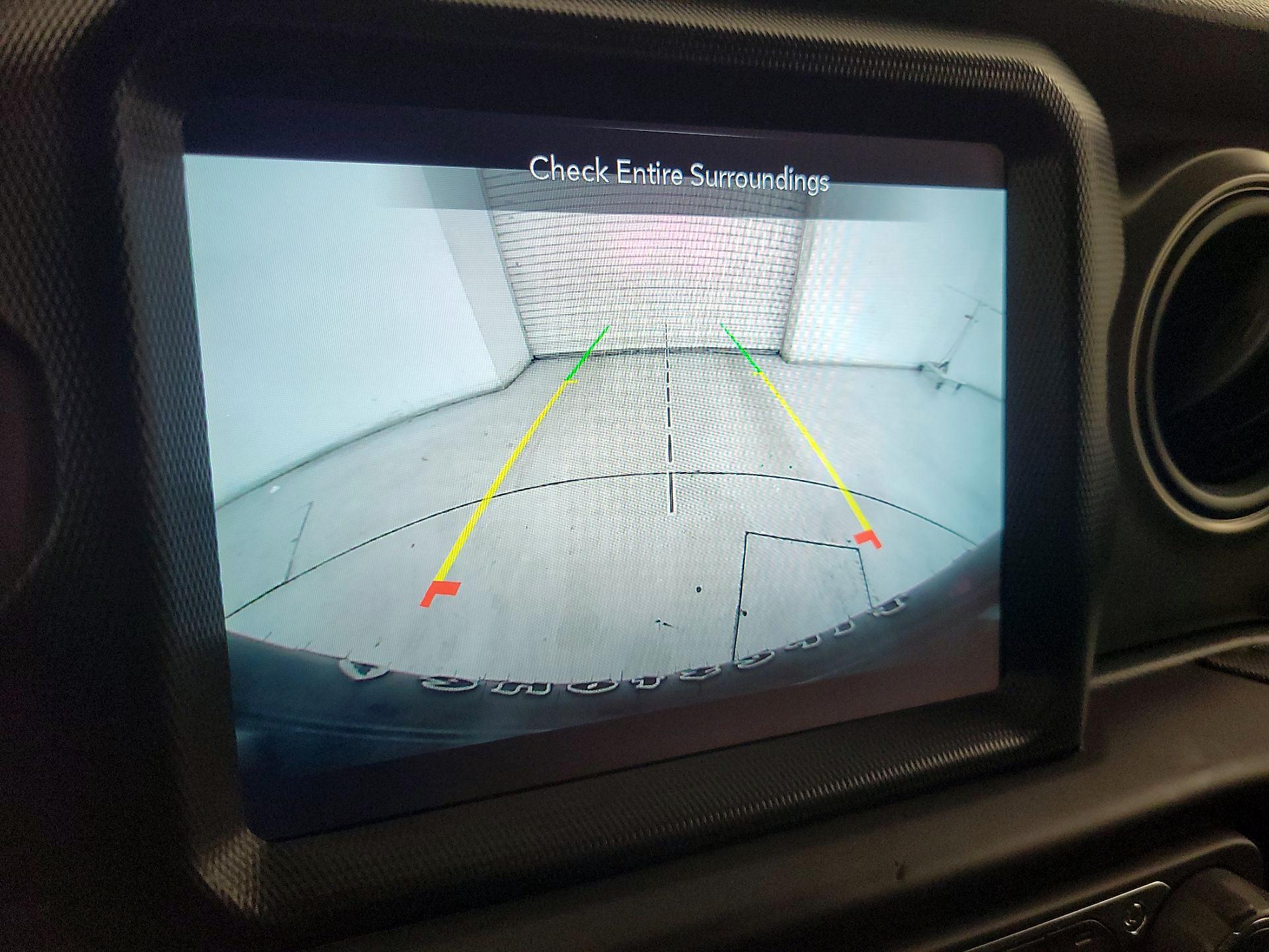 Thumbnail: 2022 Jeep Wrangler - 15