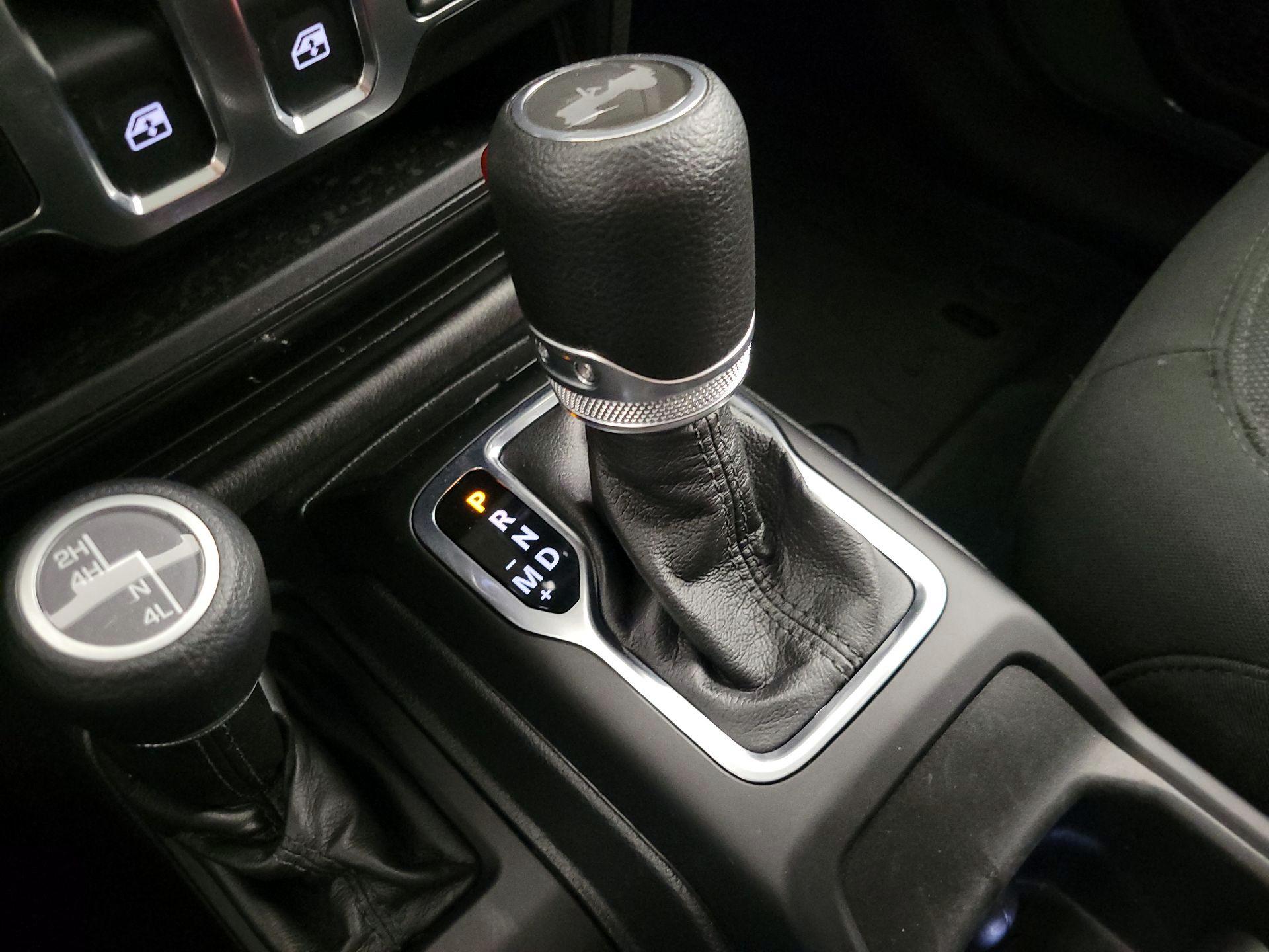 Thumbnail: 2022 Jeep Wrangler - 18