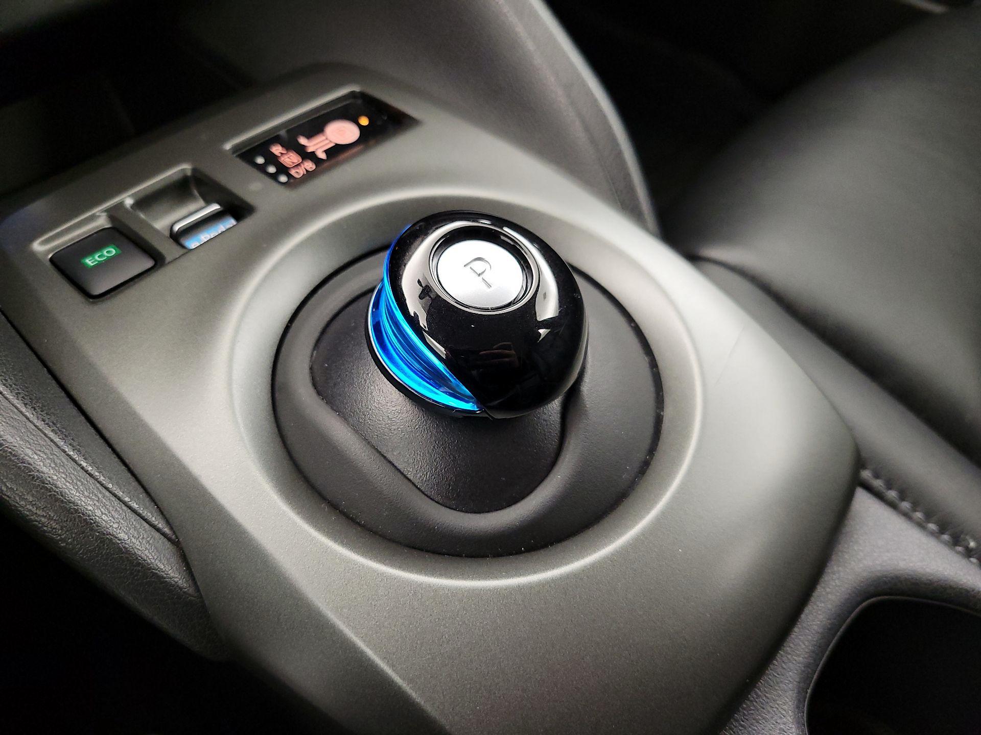 Thumbnail: 2019 Nissan Leaf - 17