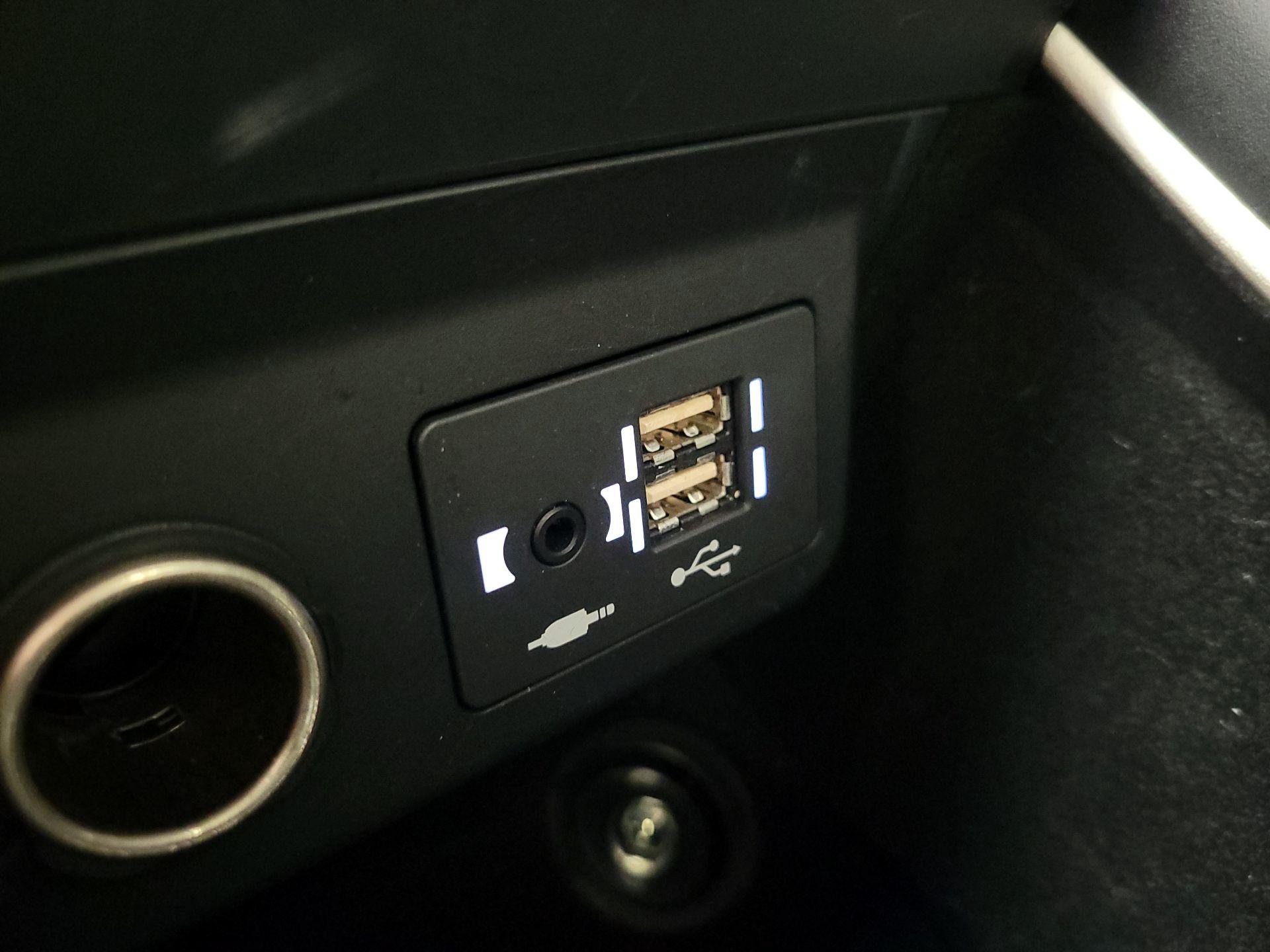 Thumbnail: 2021 Lexus LS - 19