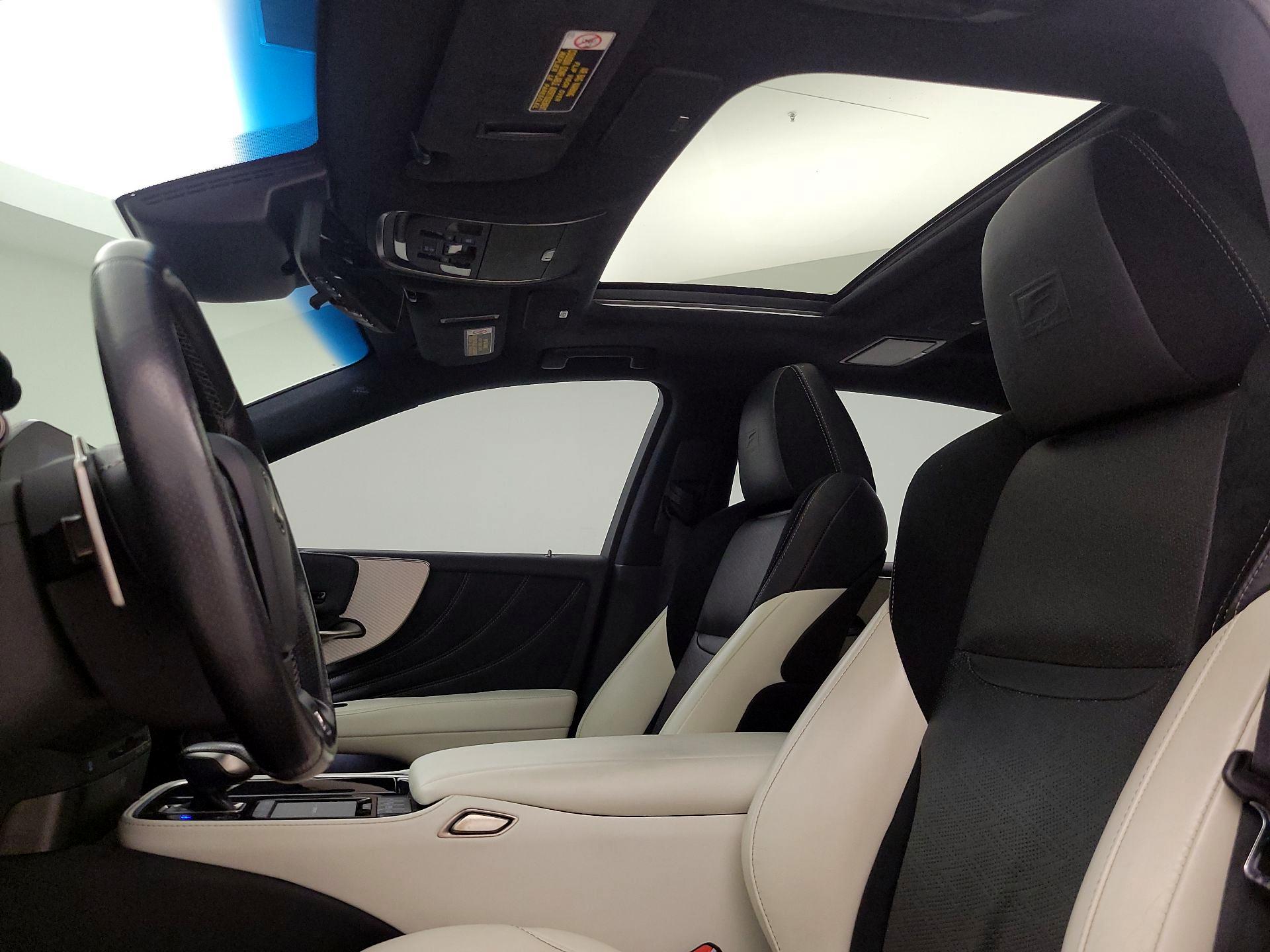 Thumbnail: 2021 Lexus LS - 20