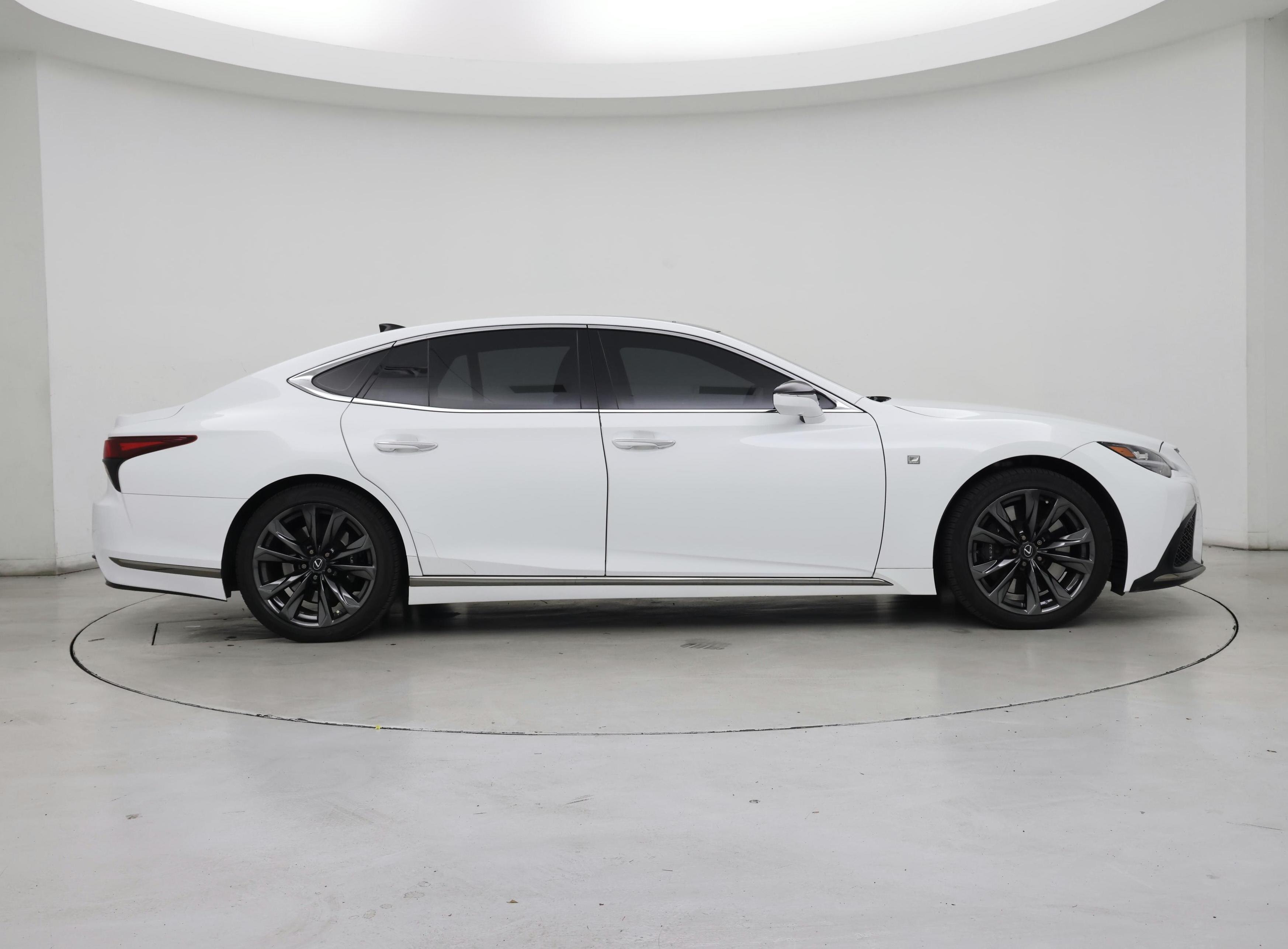 Thumbnail: 2021 Lexus LS - 7