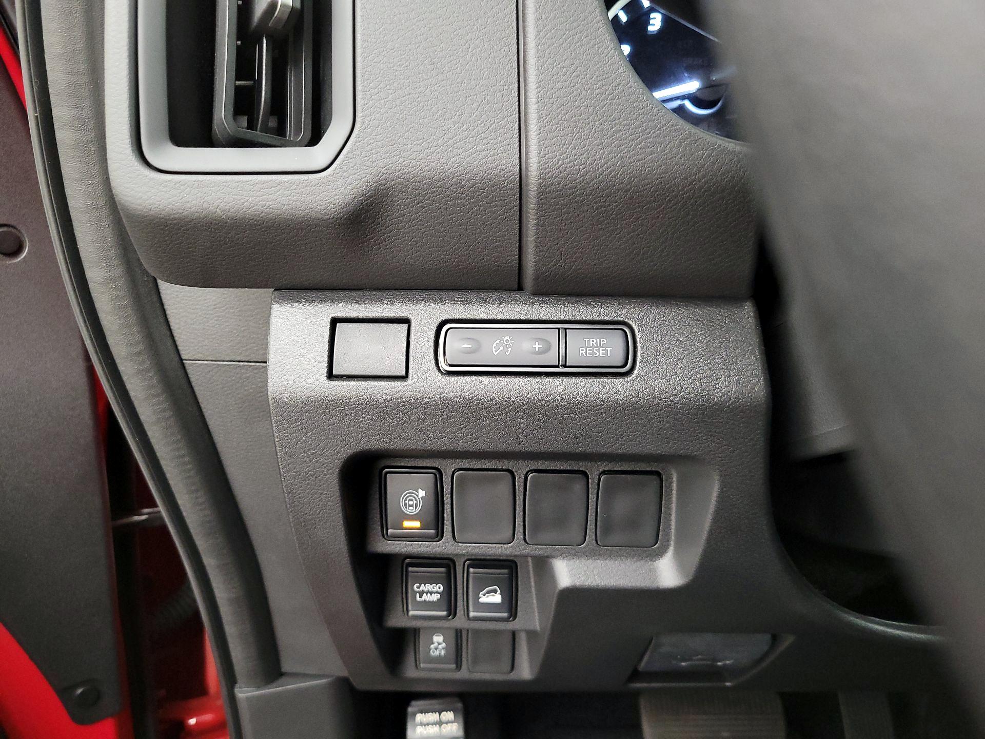 Thumbnail: 2025 Nissan Frontier - 13