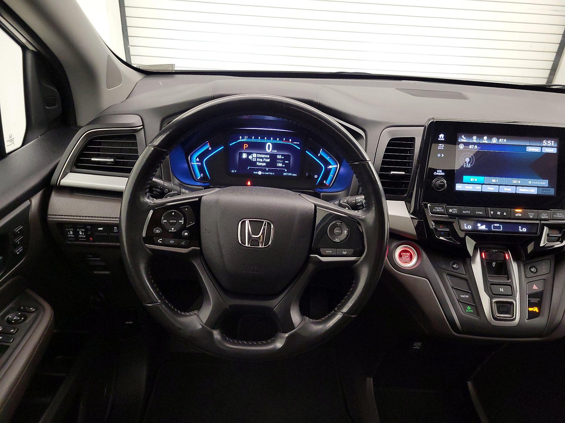 Thumbnail: 2018 Honda Odyssey - 10