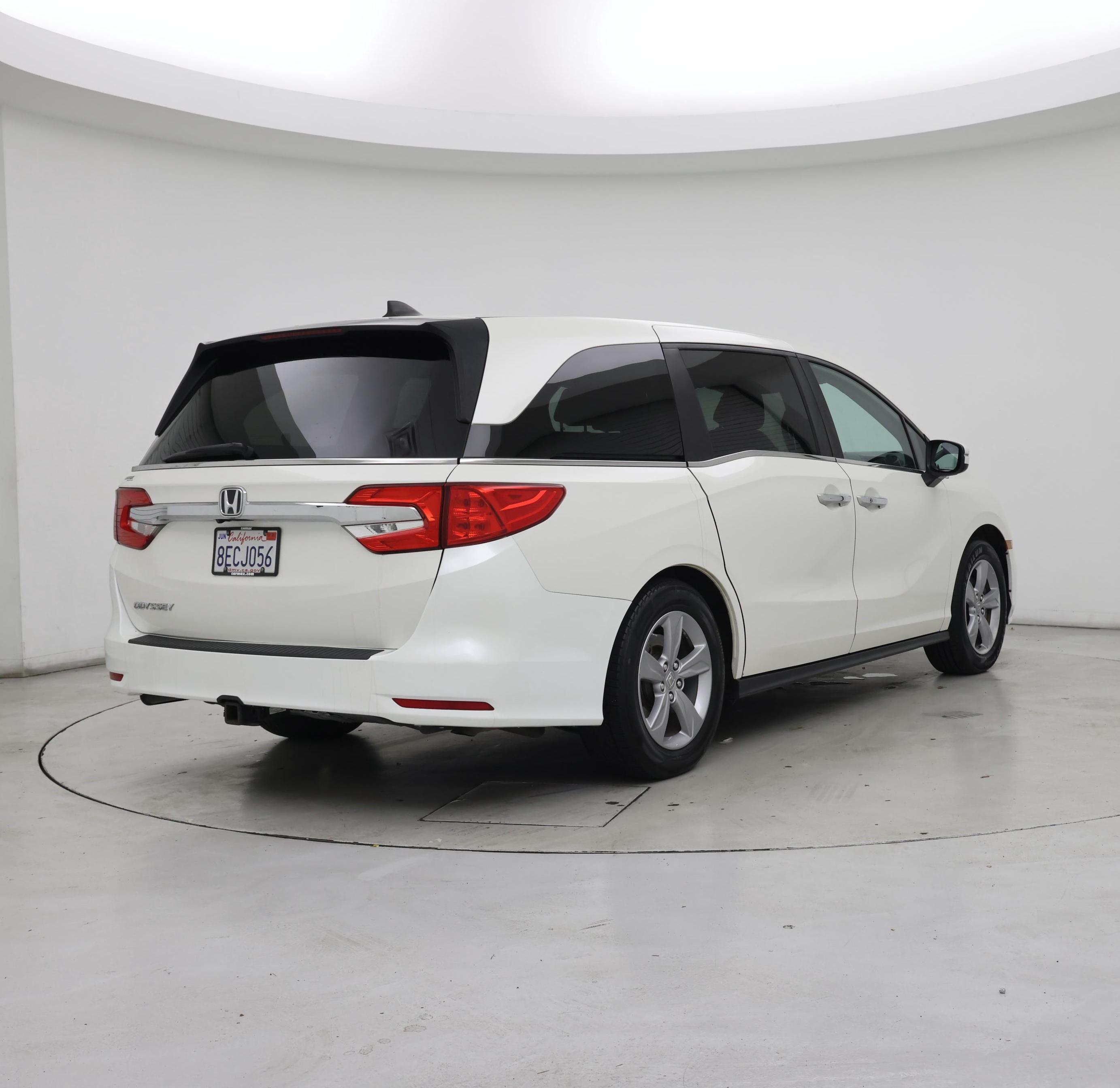 Thumbnail: 2018 Honda Odyssey - 8