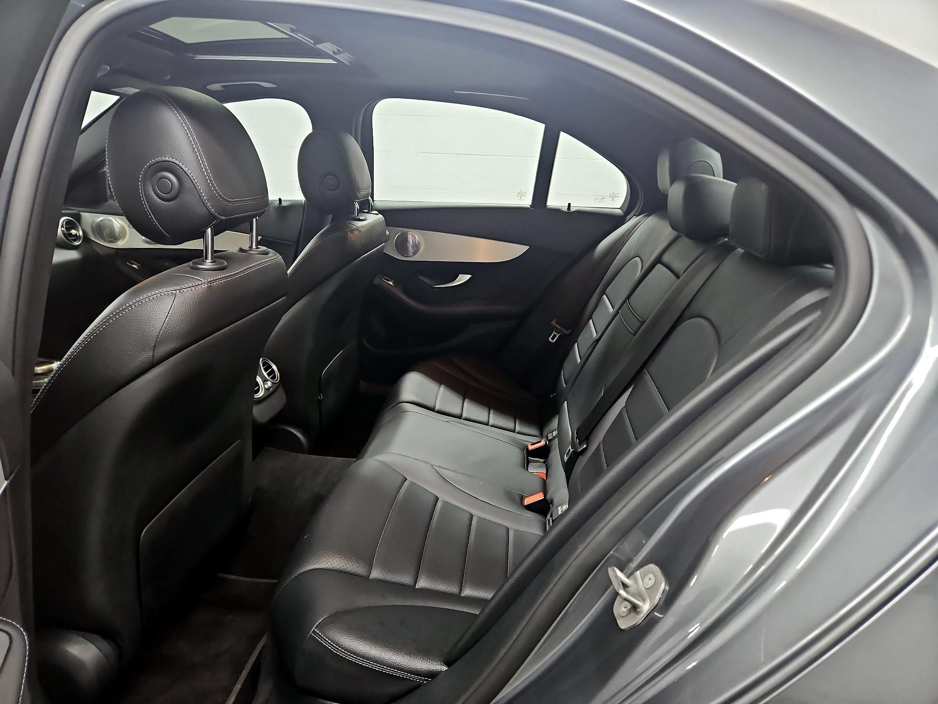 Thumbnail: 2021 Mercedes-Benz C-Class - 20