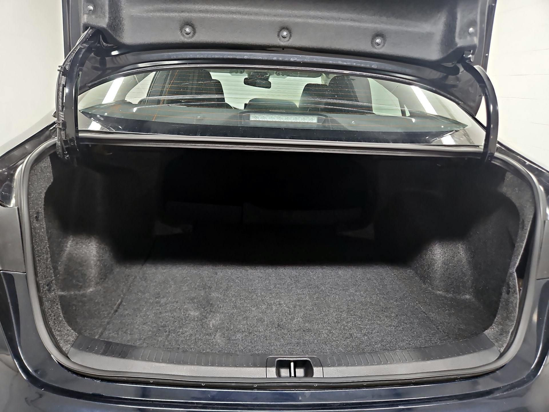 Thumbnail: 2025 Toyota Corolla - 20