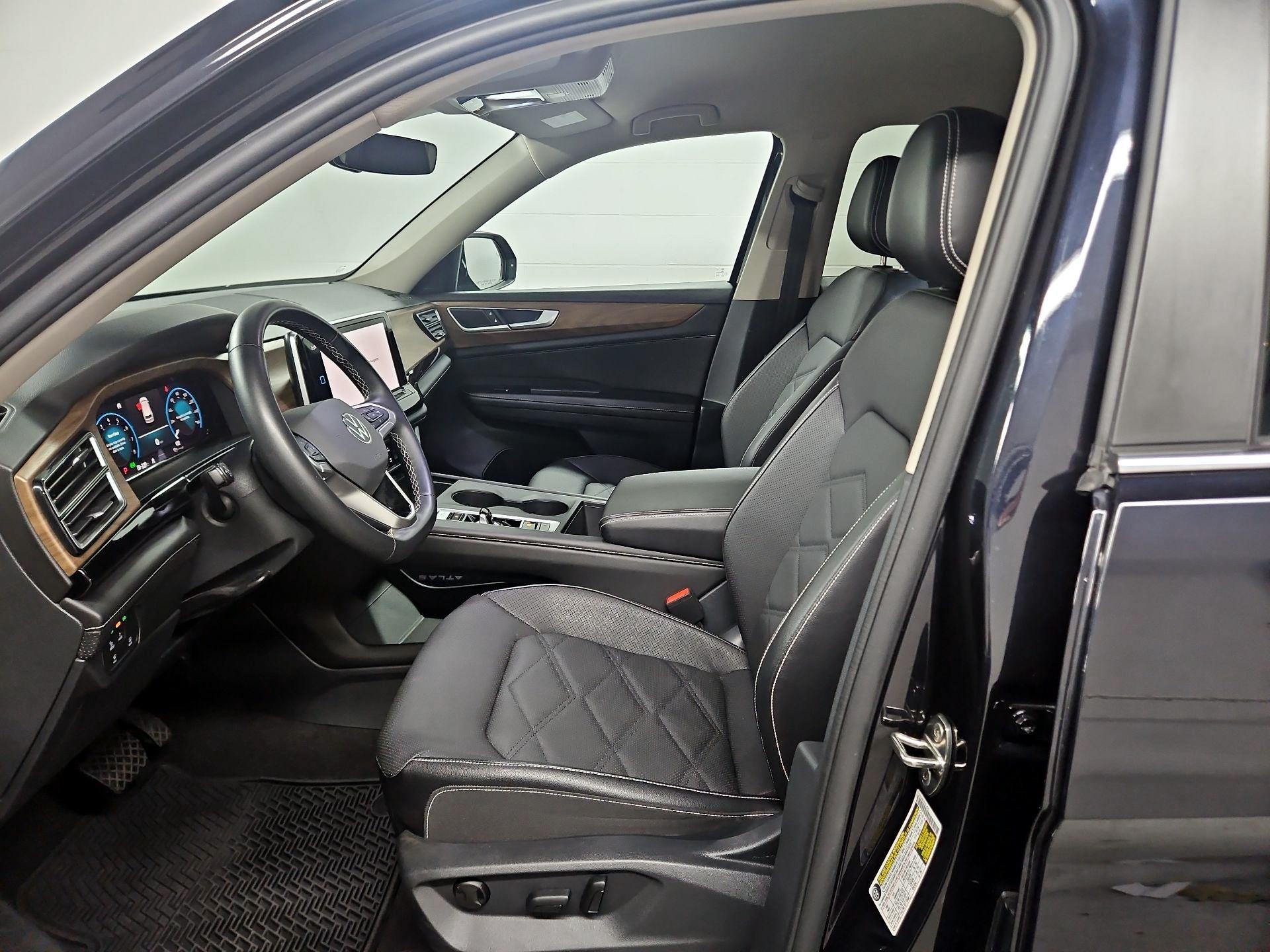 Thumbnail: 2024 Volkswagen Atlas - 11