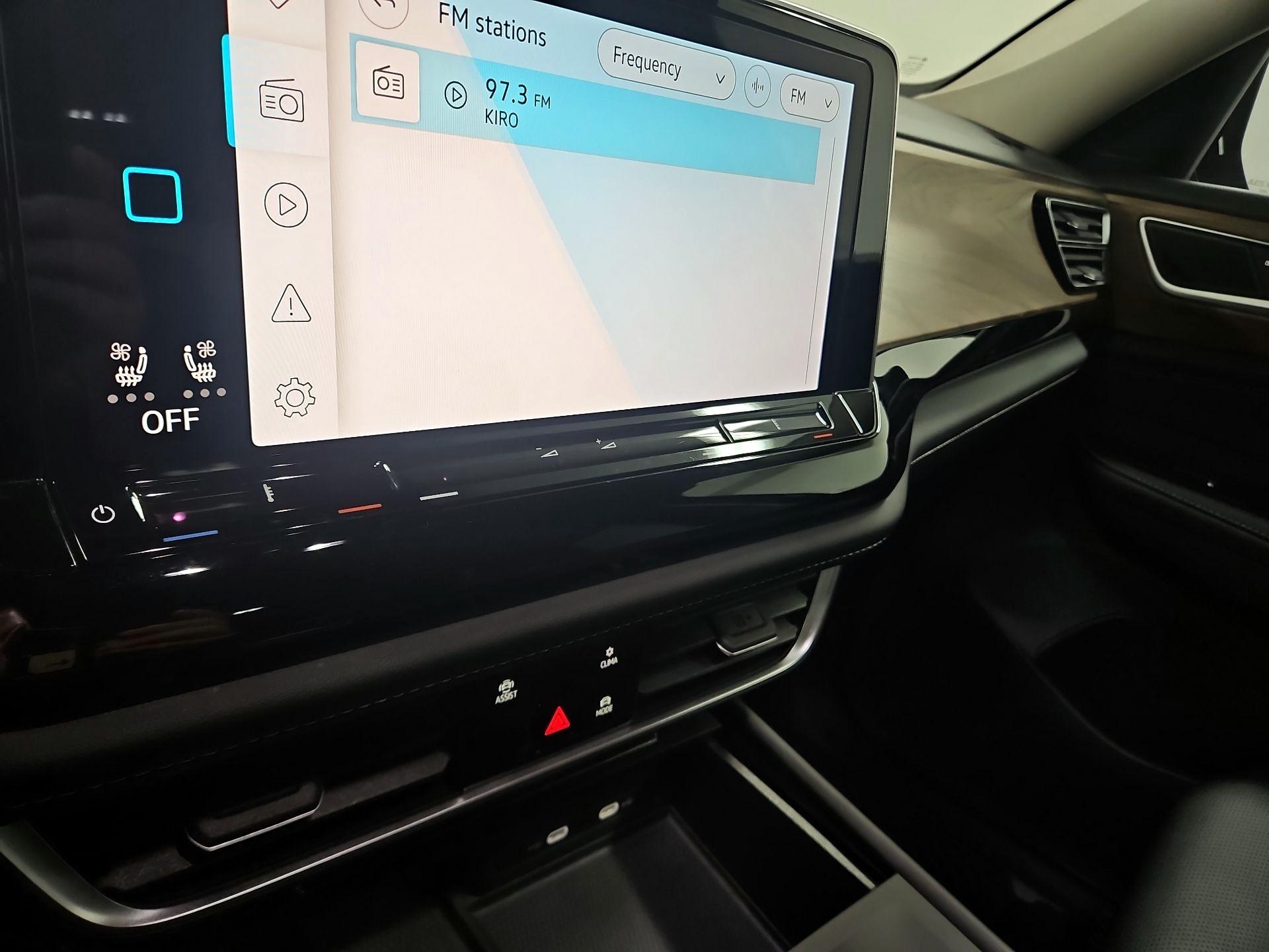 Thumbnail: 2024 Volkswagen Atlas - 16