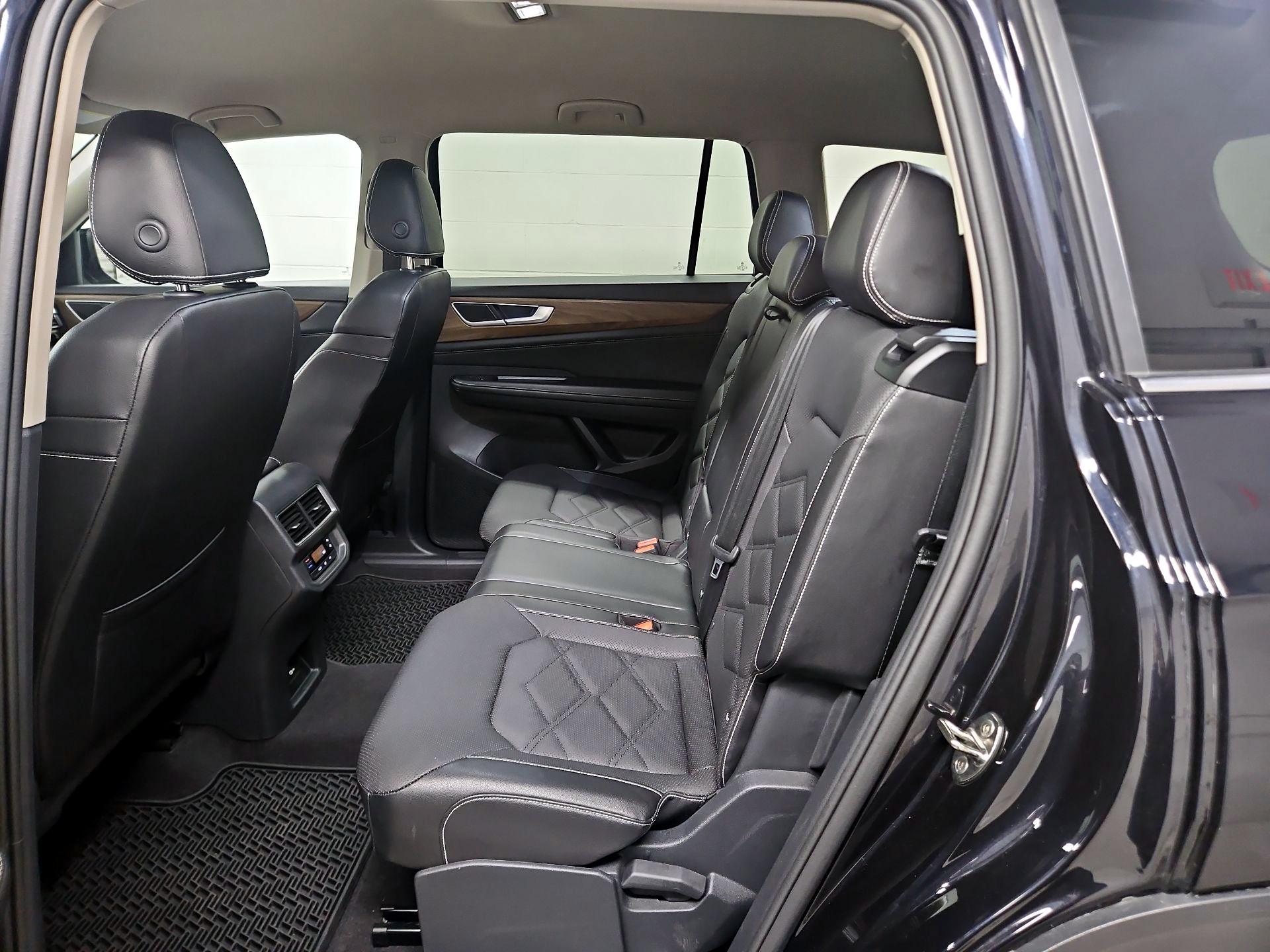 Thumbnail: 2024 Volkswagen Atlas - 19