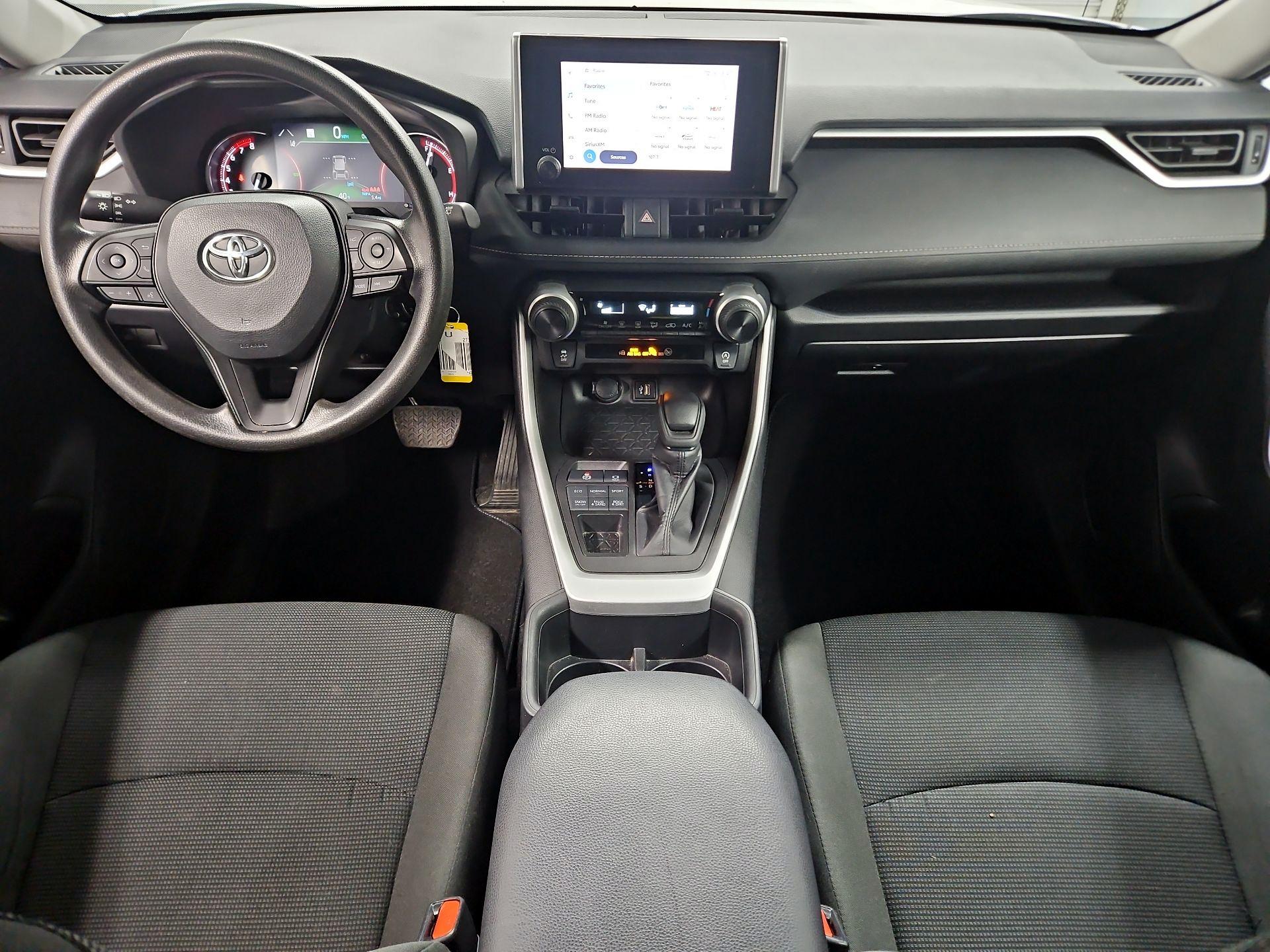 Thumbnail: 2024 Toyota RAV4 - 9