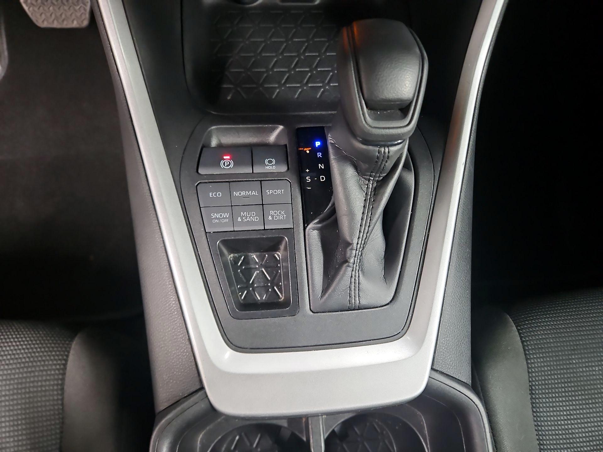 Thumbnail: 2024 Toyota RAV4 - 17