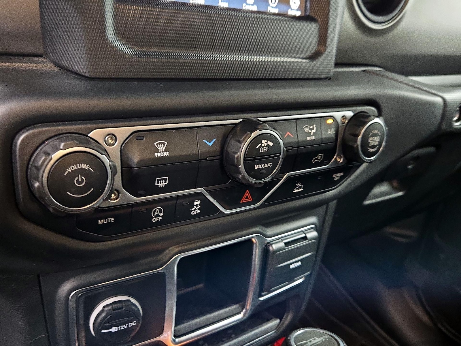 2023 Jeep Gladiator Sport - Photo 17