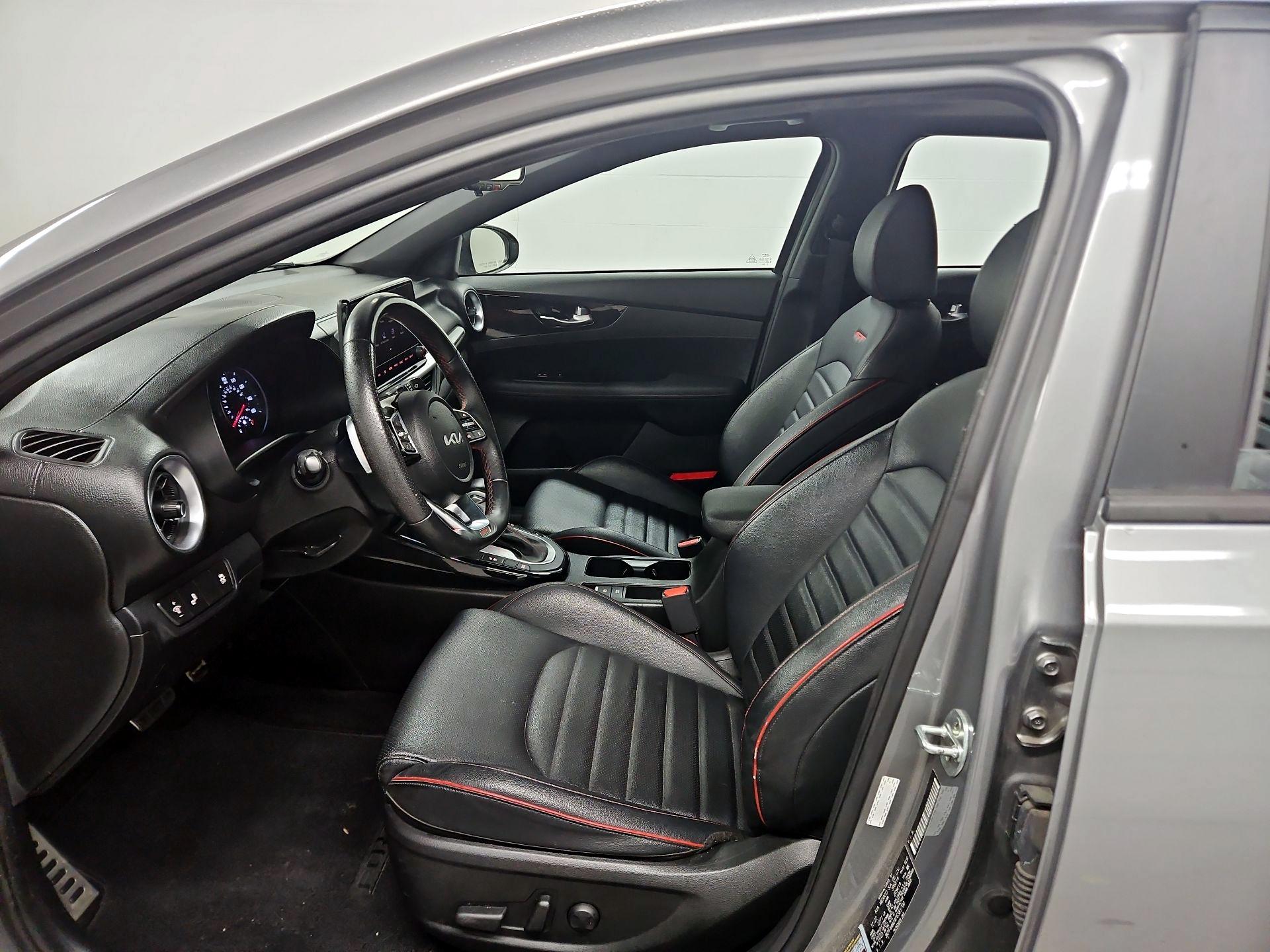 Thumbnail: 2023 Kia Forte - 11