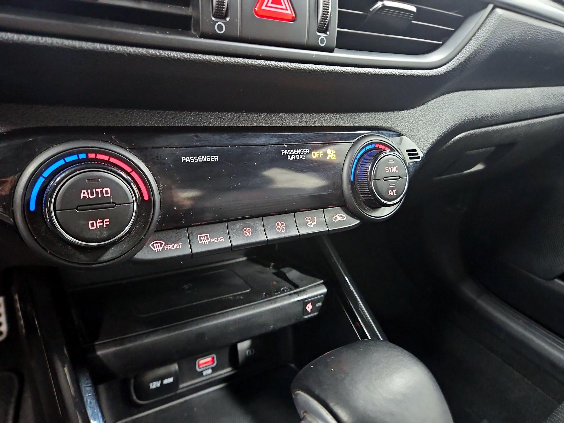 Thumbnail: 2023 Kia Forte - 17