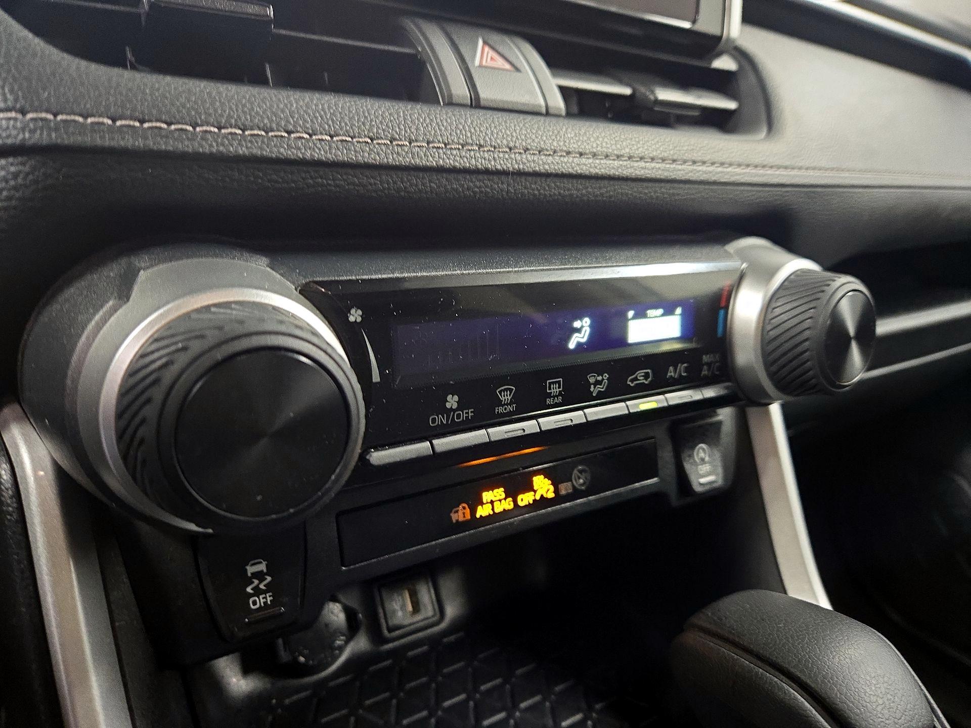 Thumbnail: 2024 Toyota RAV4 - 16