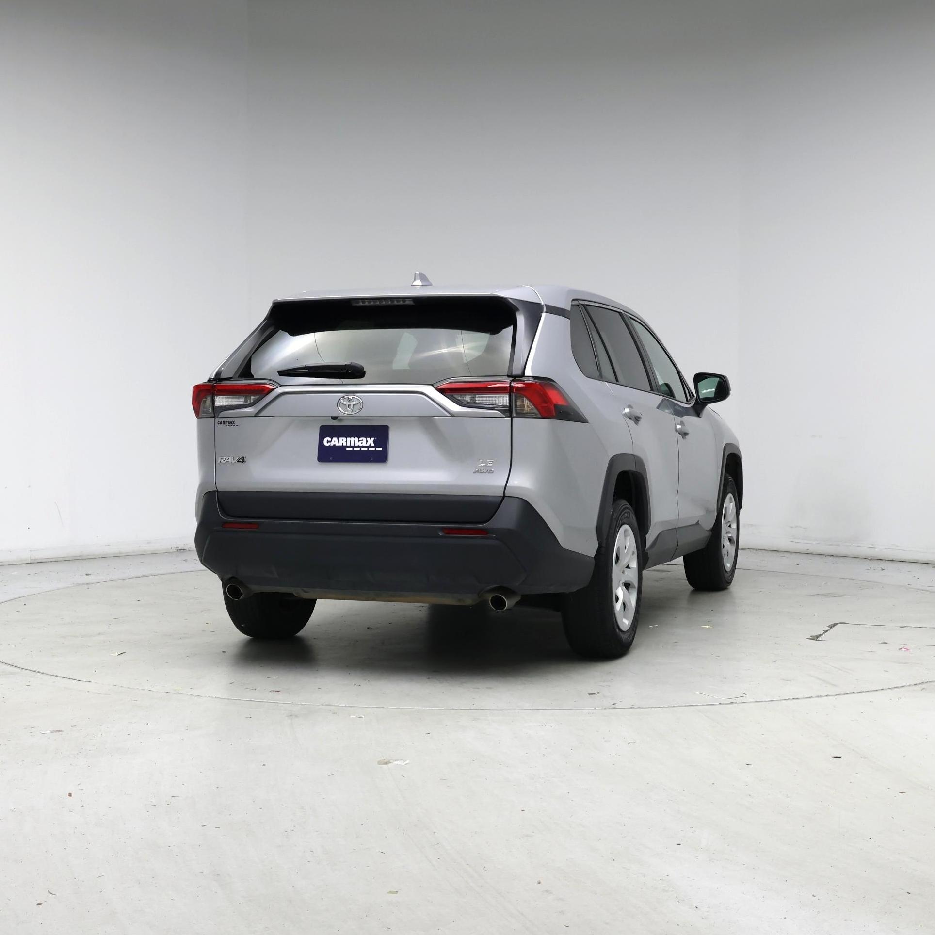 Thumbnail: 2024 Toyota RAV4 - 8