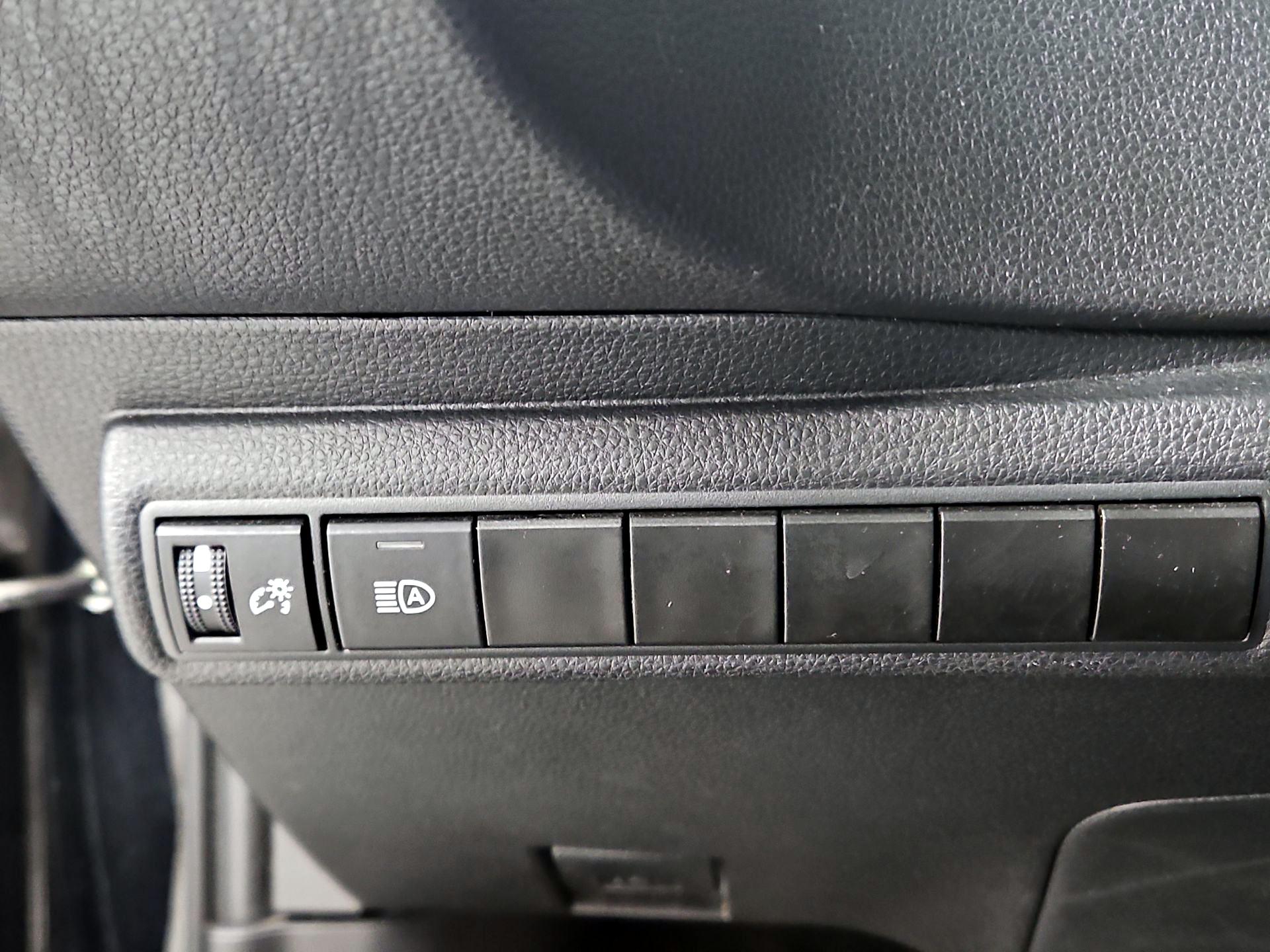 Thumbnail: 2024 Toyota Corolla - 13