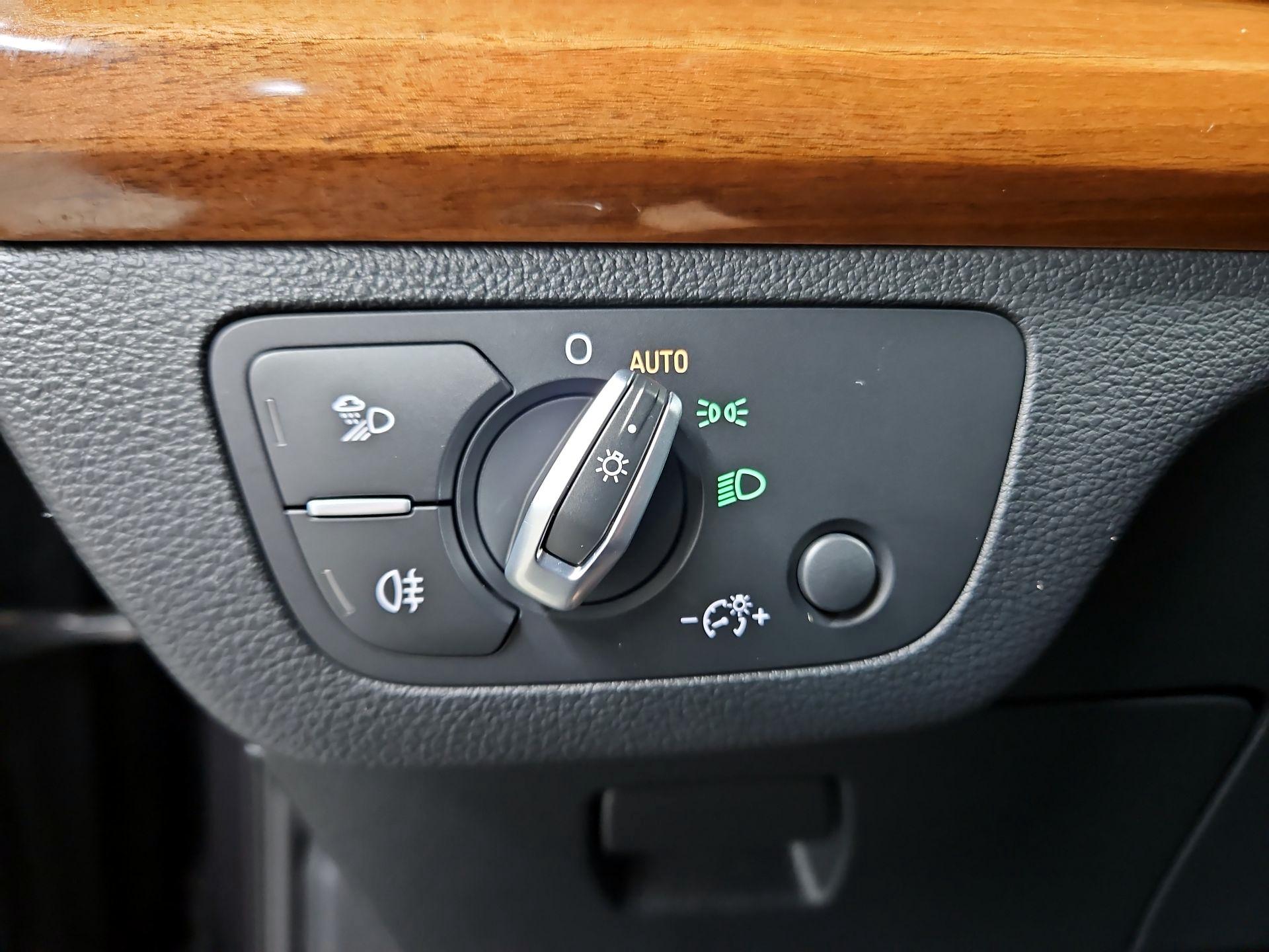 Thumbnail: 2023 Audi Q5 - 13