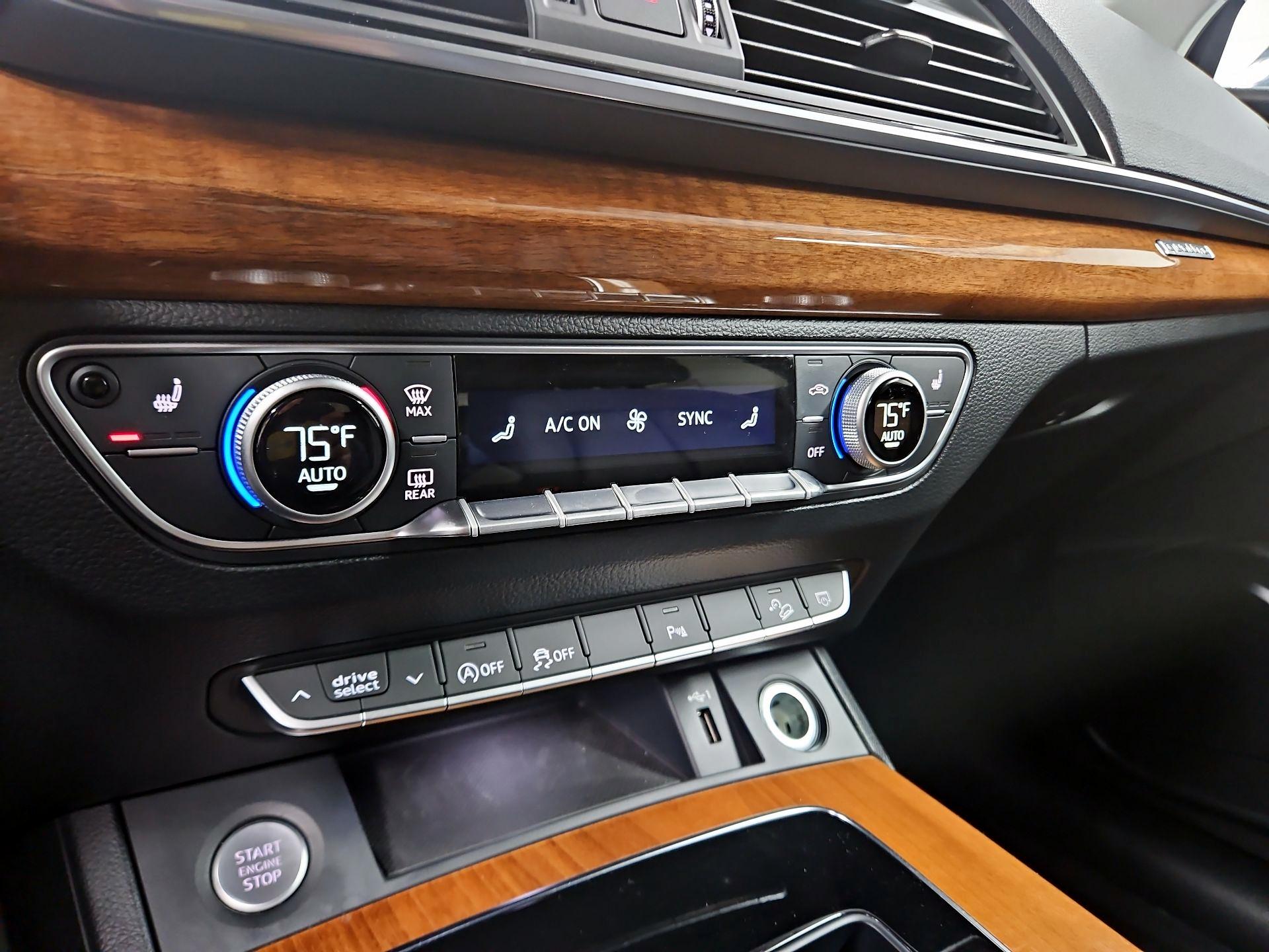 Thumbnail: 2023 Audi Q5 - 16