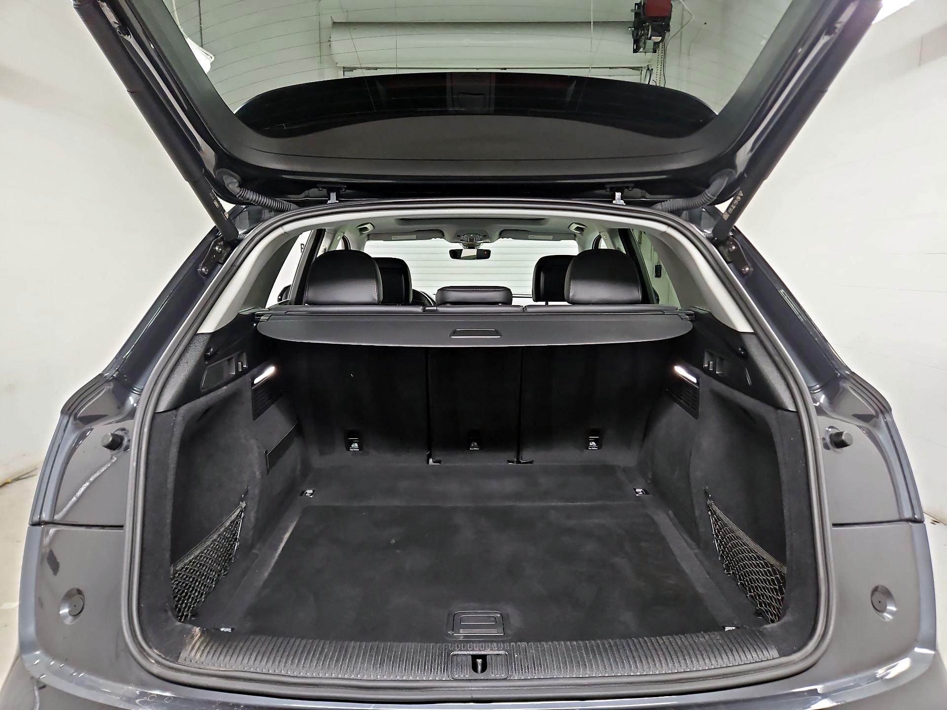 Thumbnail: 2023 Audi Q5 - 20