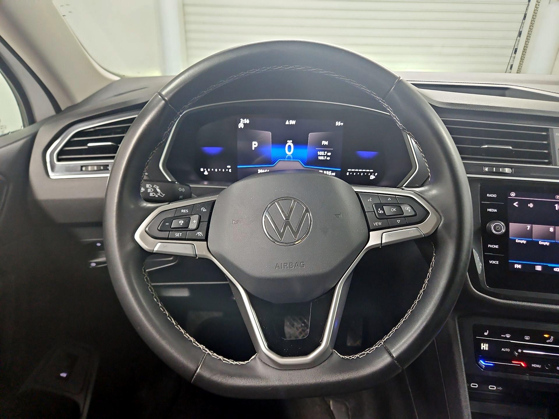 Thumbnail: 2024 Volkswagen Tiguan - 10