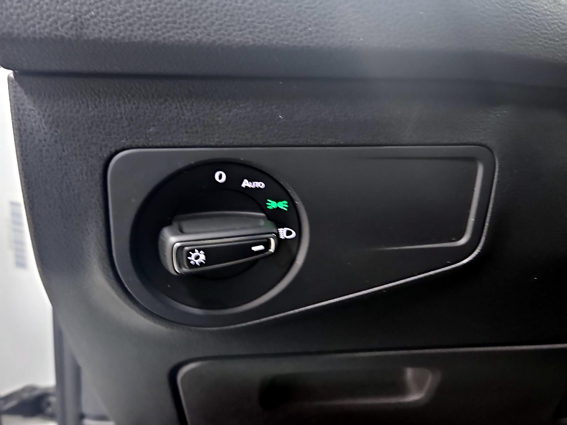 Thumbnail: 2024 Volkswagen Tiguan - 13