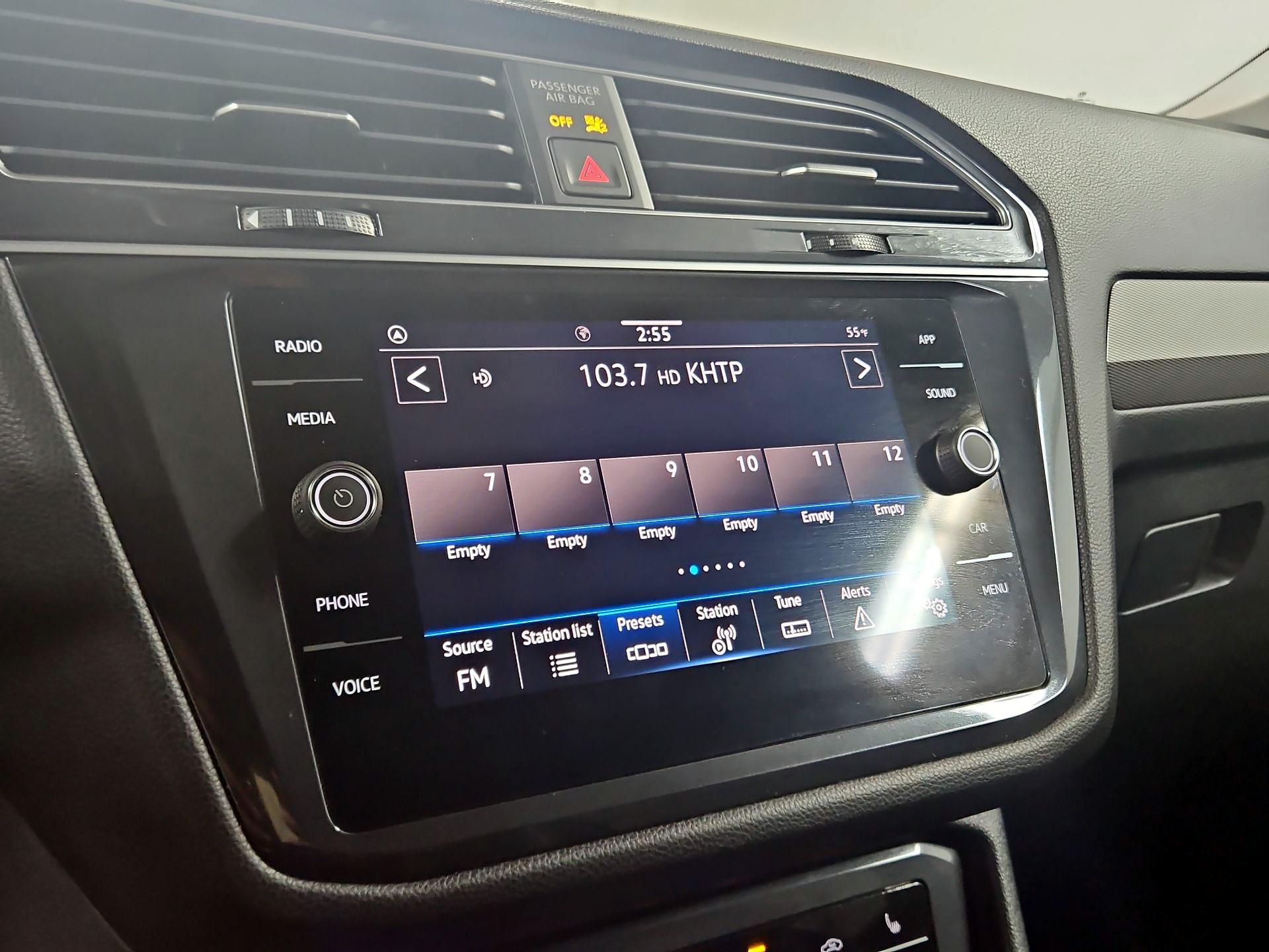 Thumbnail: 2024 Volkswagen Tiguan - 15