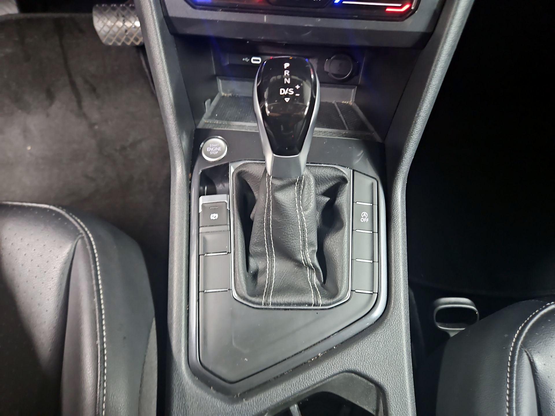 Thumbnail: 2024 Volkswagen Tiguan - 17