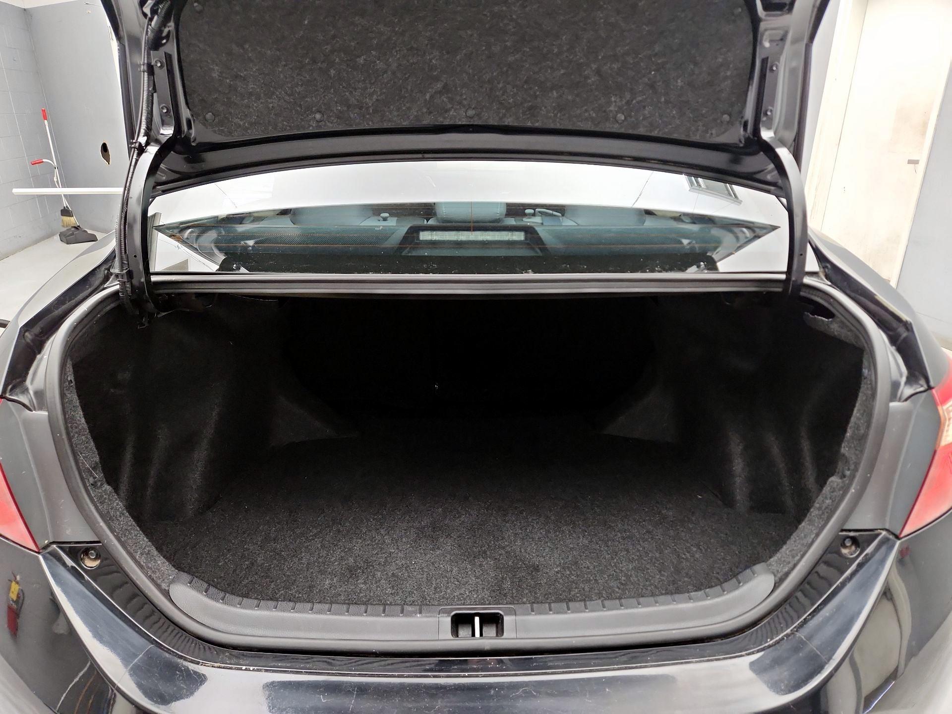 Thumbnail: 2018 Toyota Corolla - 20