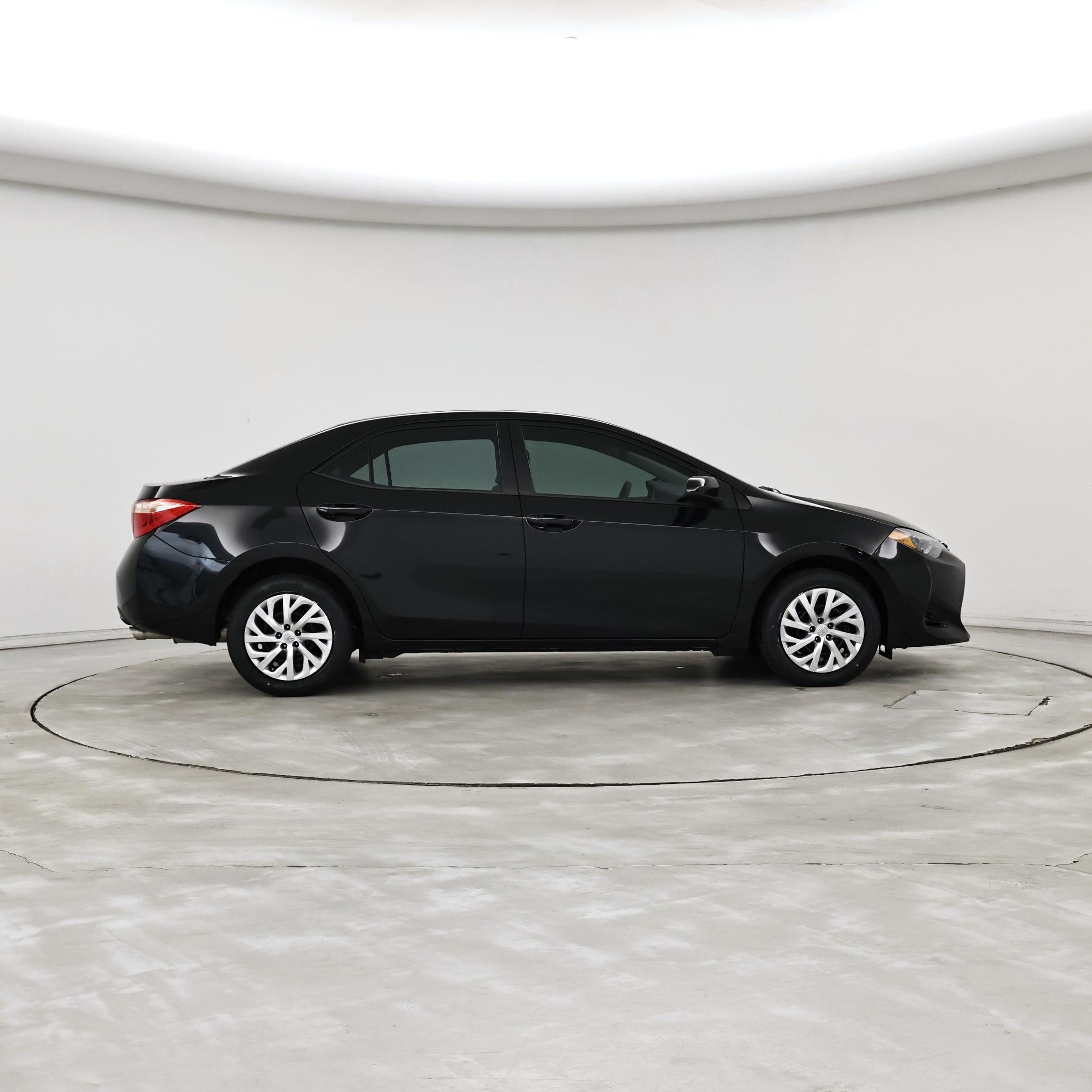 Thumbnail: 2018 Toyota Corolla - 7