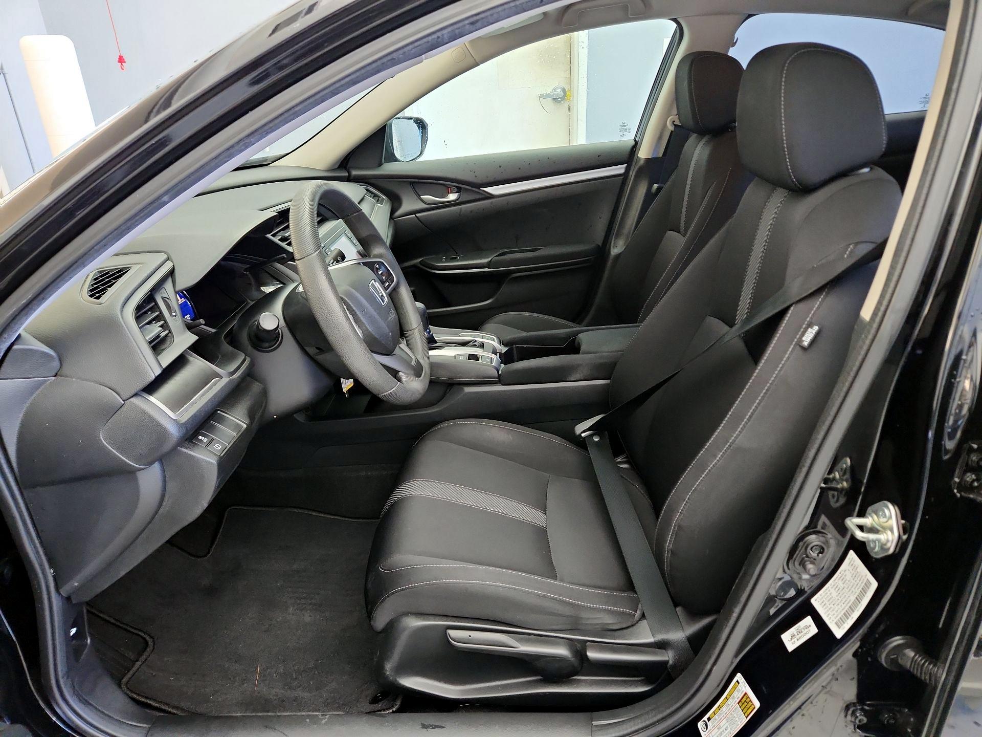 Thumbnail: 2016 Honda Civic - 11