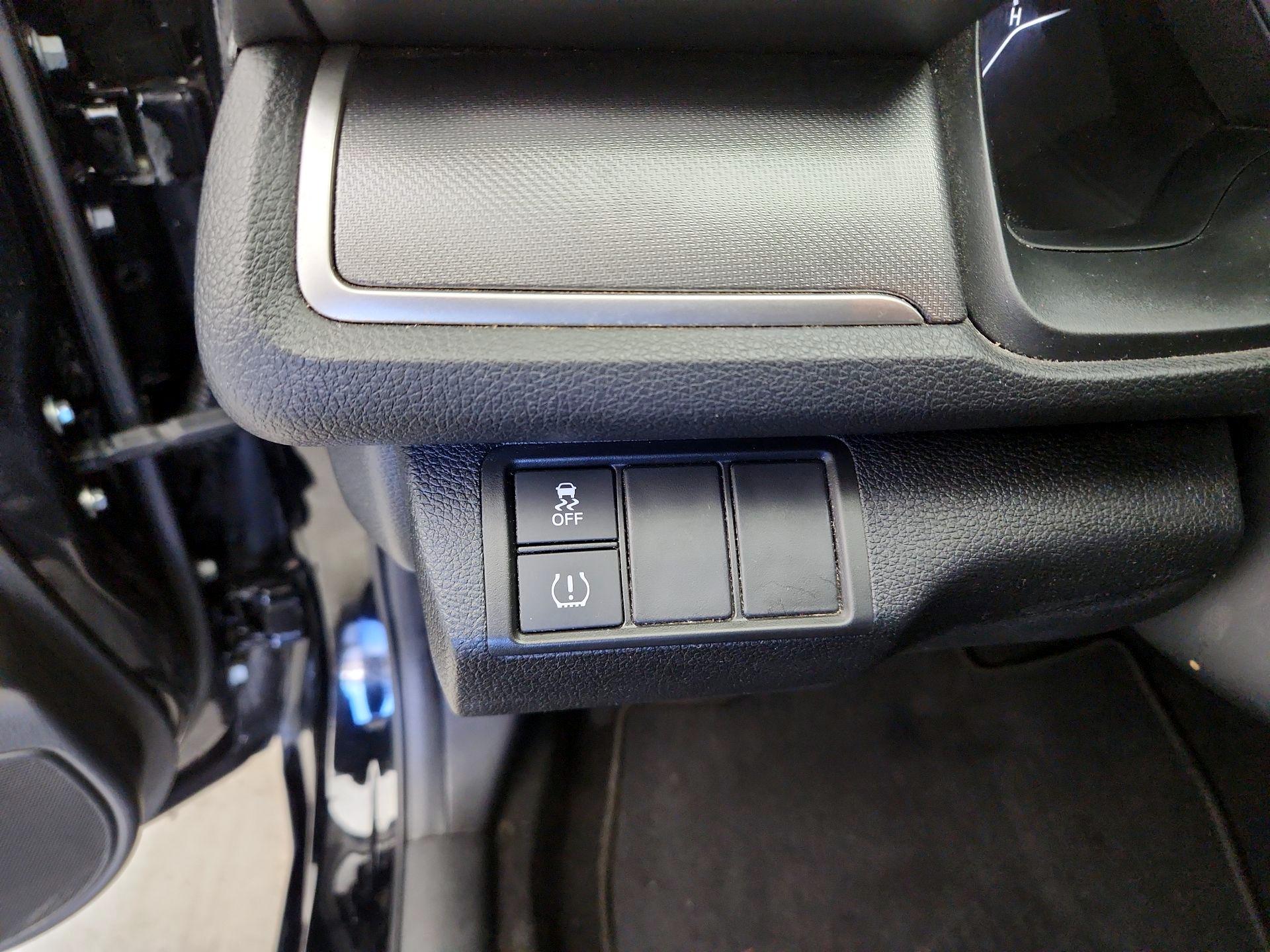 Thumbnail: 2016 Honda Civic - 13