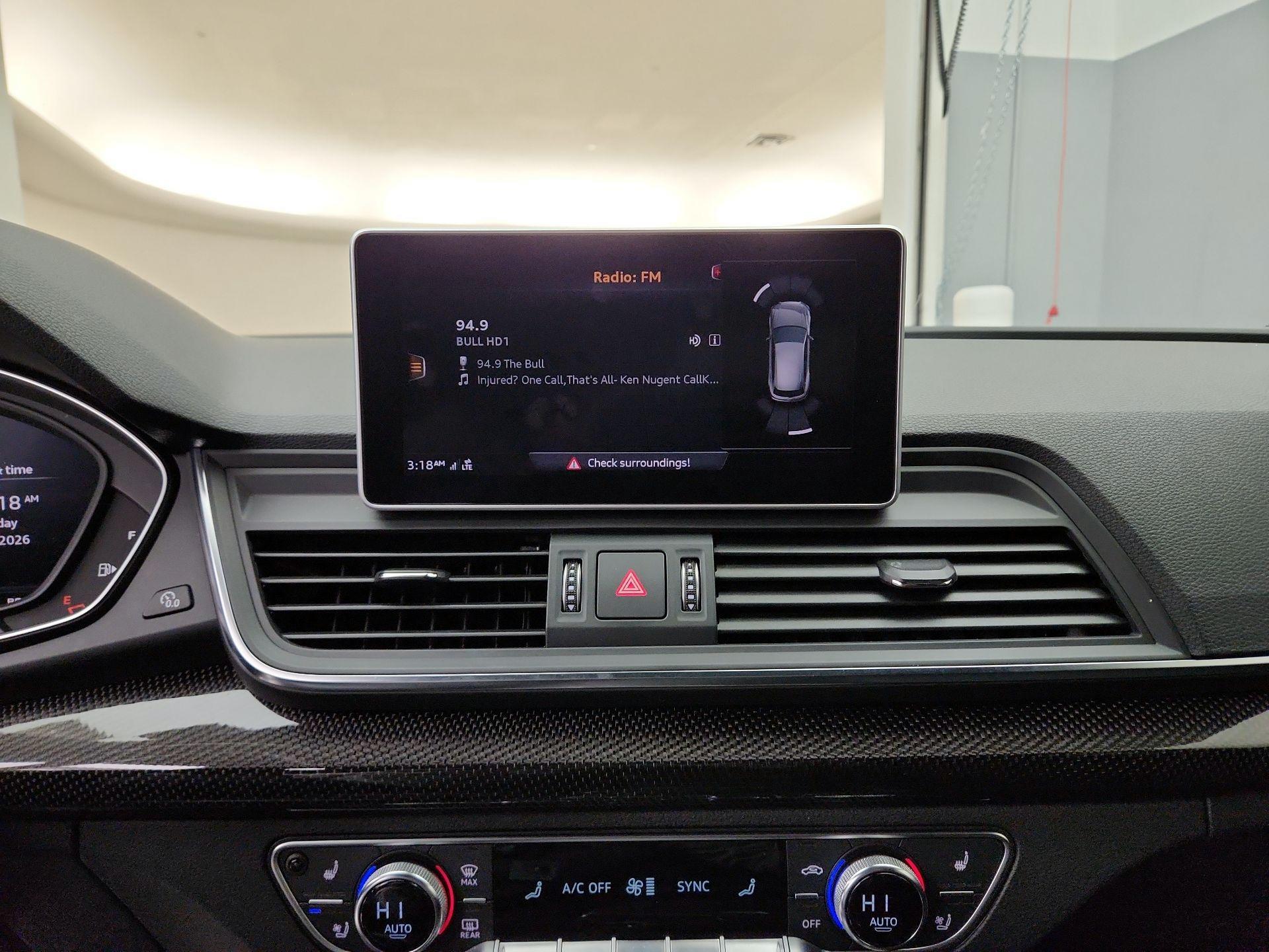 Thumbnail: 2019 Audi SQ5 - 16