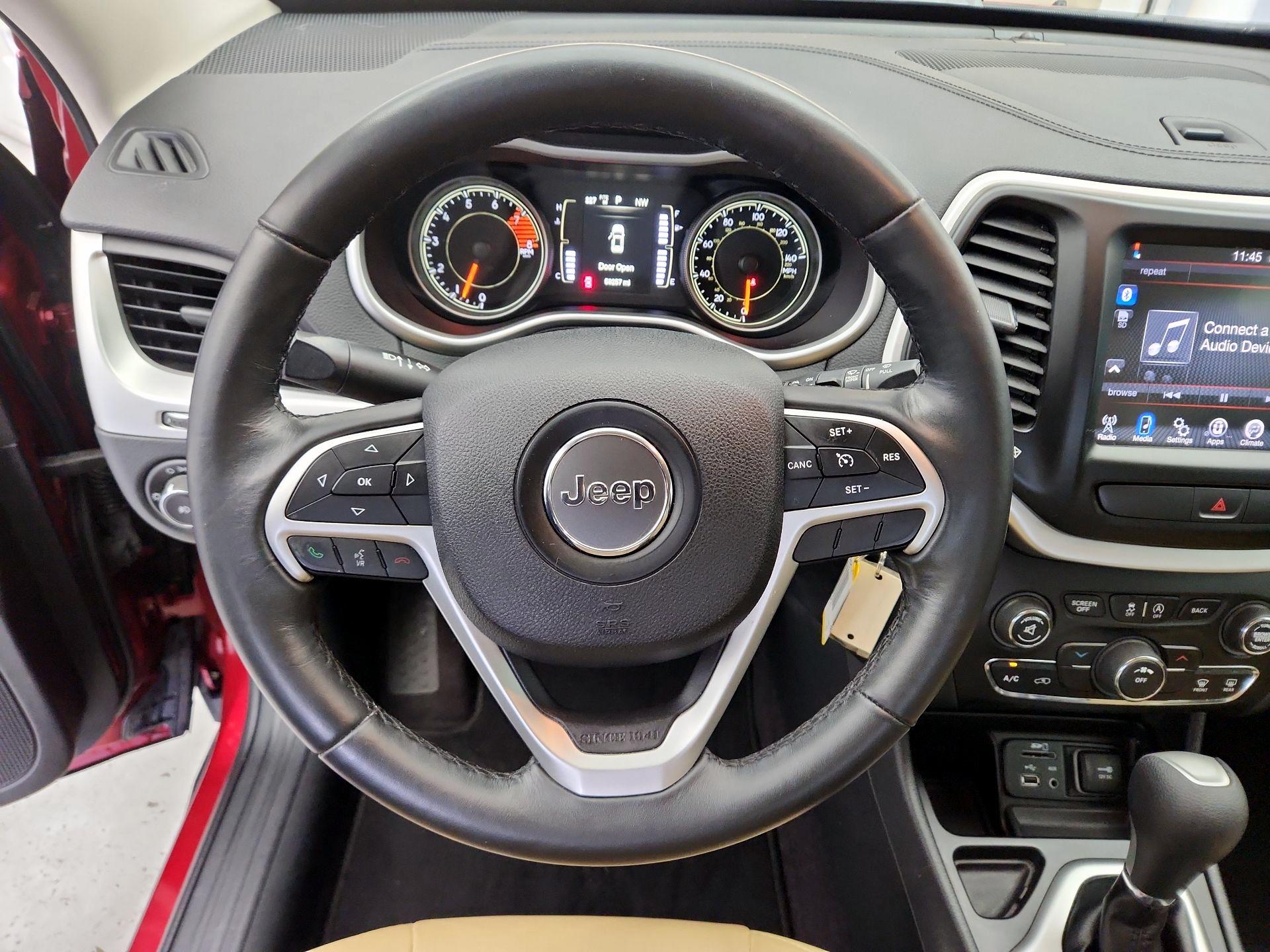 Thumbnail: 2016 Jeep Cherokee - 10