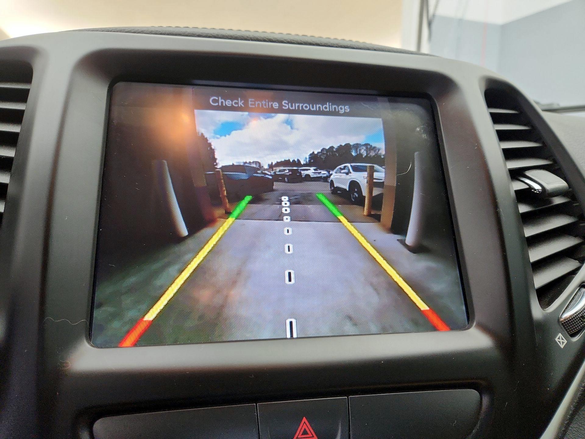 Thumbnail: 2016 Jeep Cherokee - 14