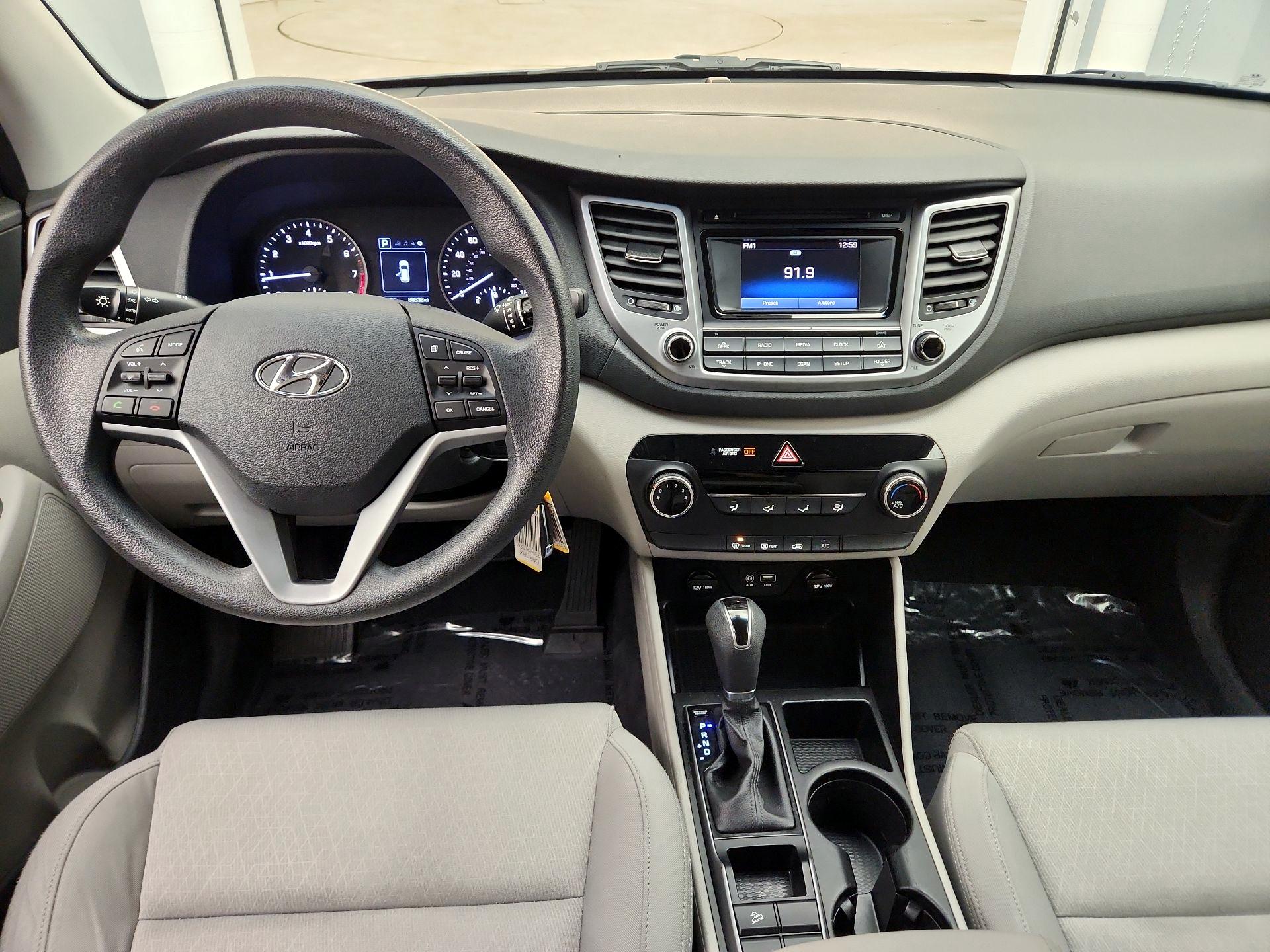 Thumbnail: 2017 Hyundai Tucson - 9