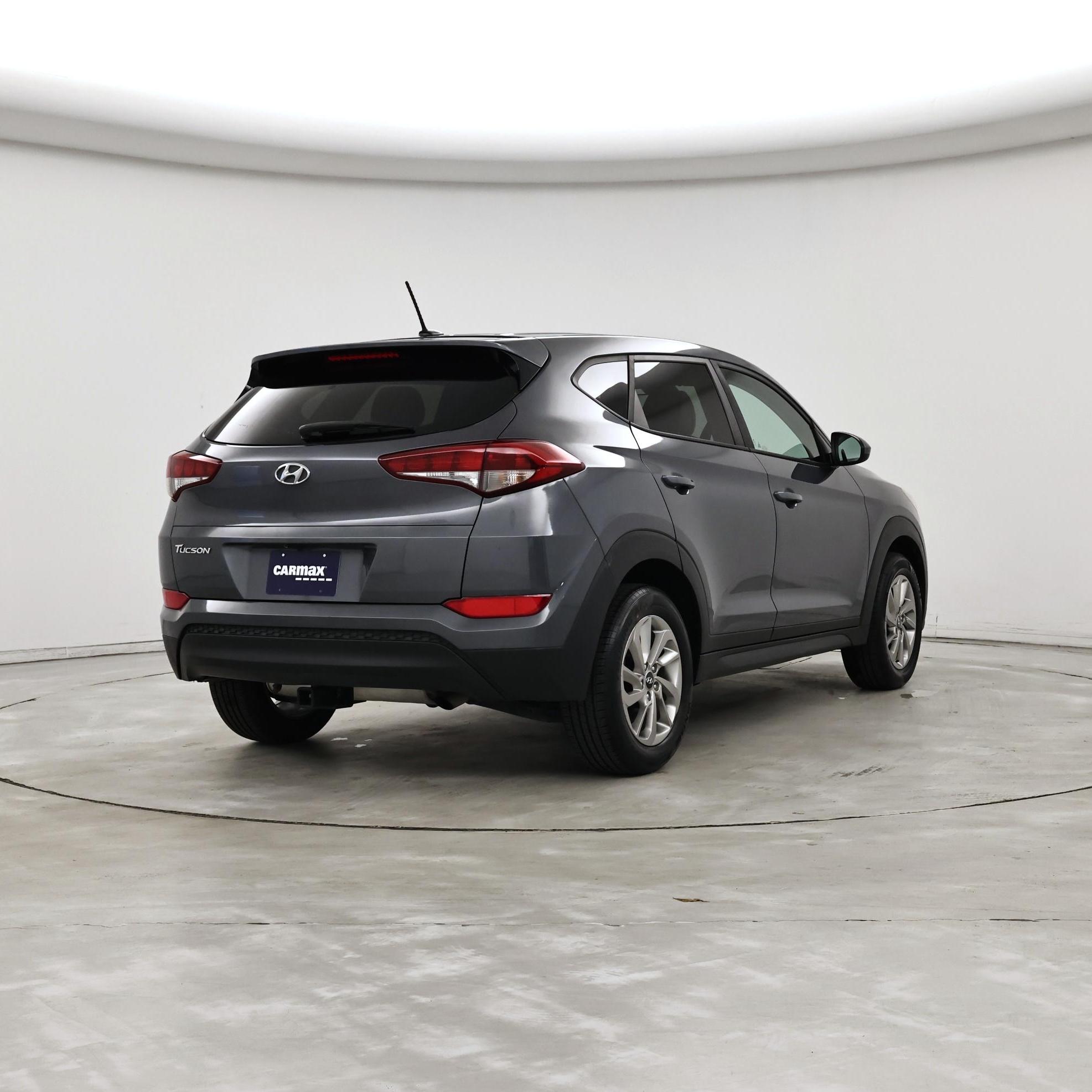 Thumbnail: 2017 Hyundai Tucson - 8