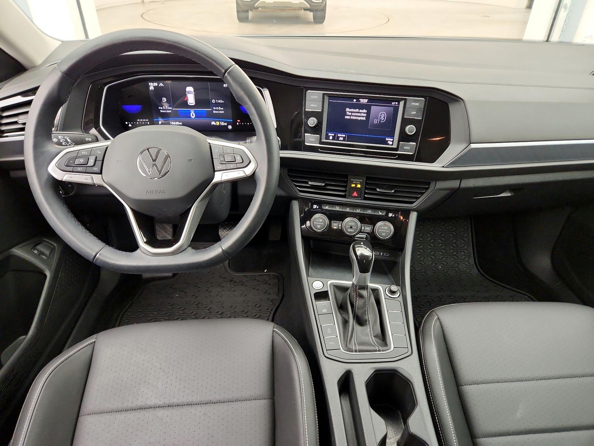 Thumbnail: 2023 Volkswagen Jetta - 9