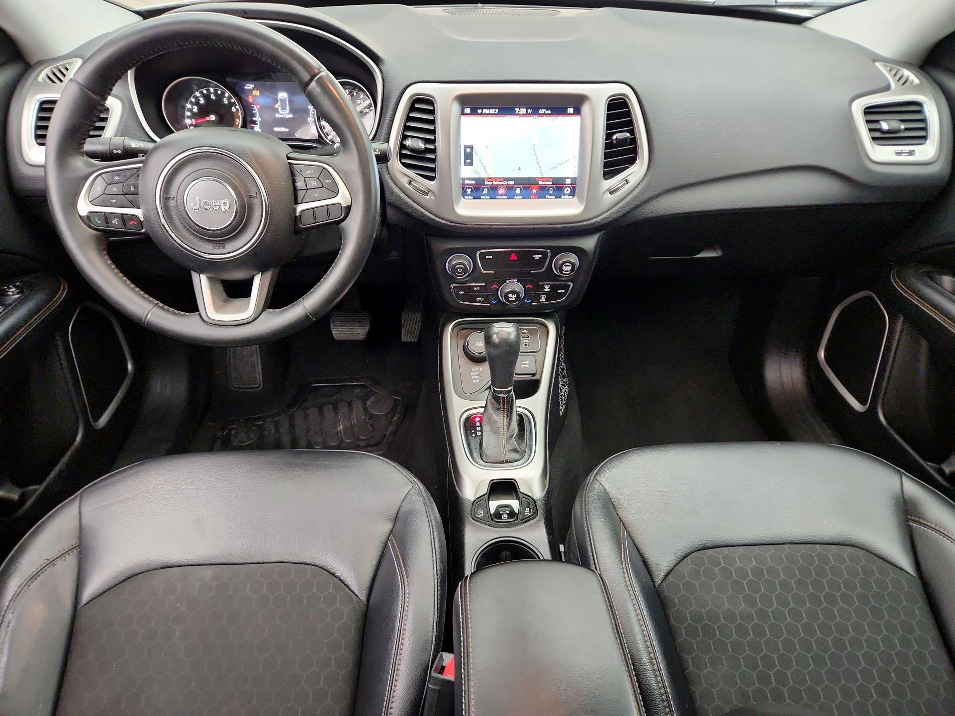 Thumbnail: 2017 Jeep Compass - 9