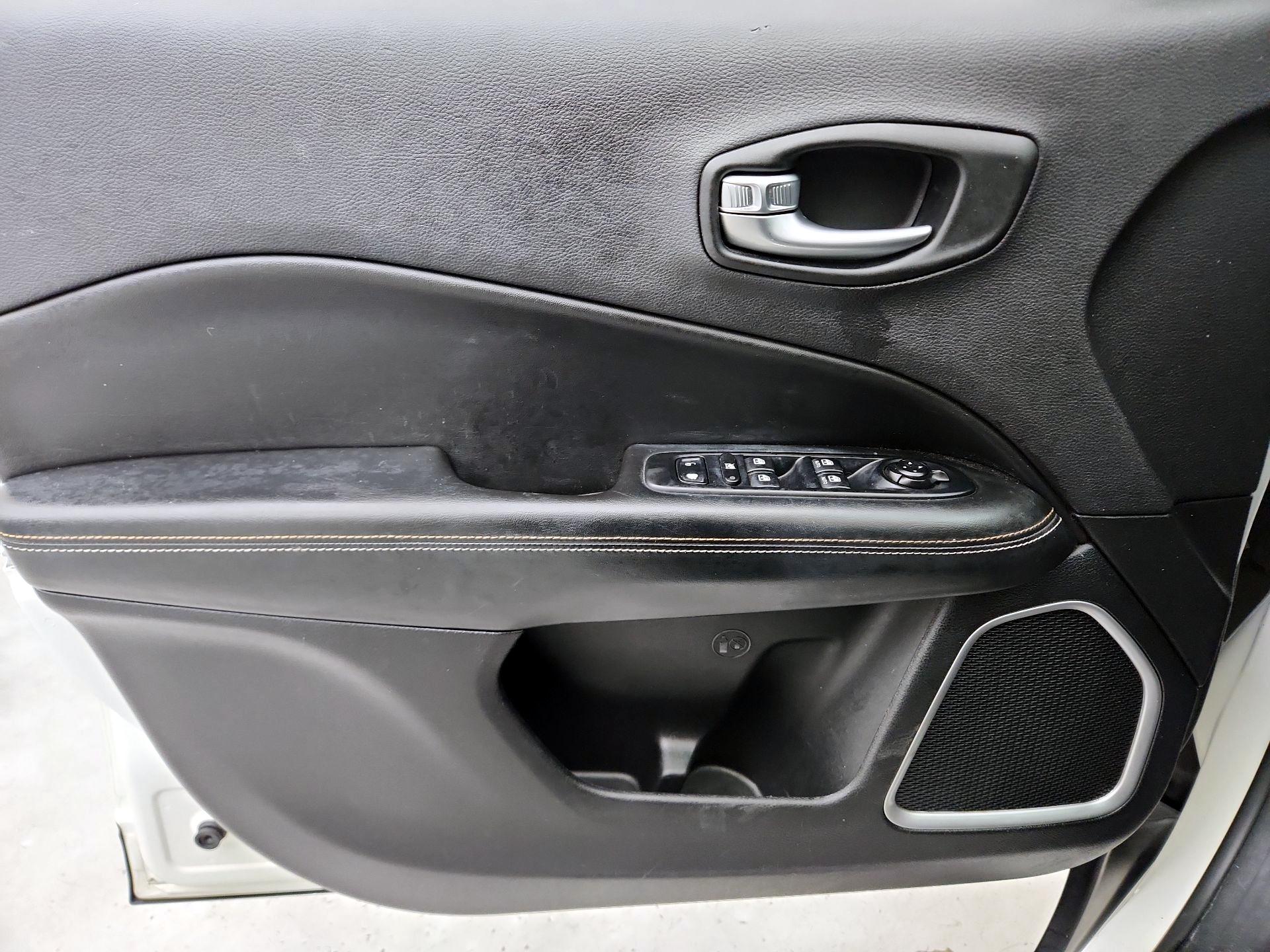 Thumbnail: 2017 Jeep Compass - 12