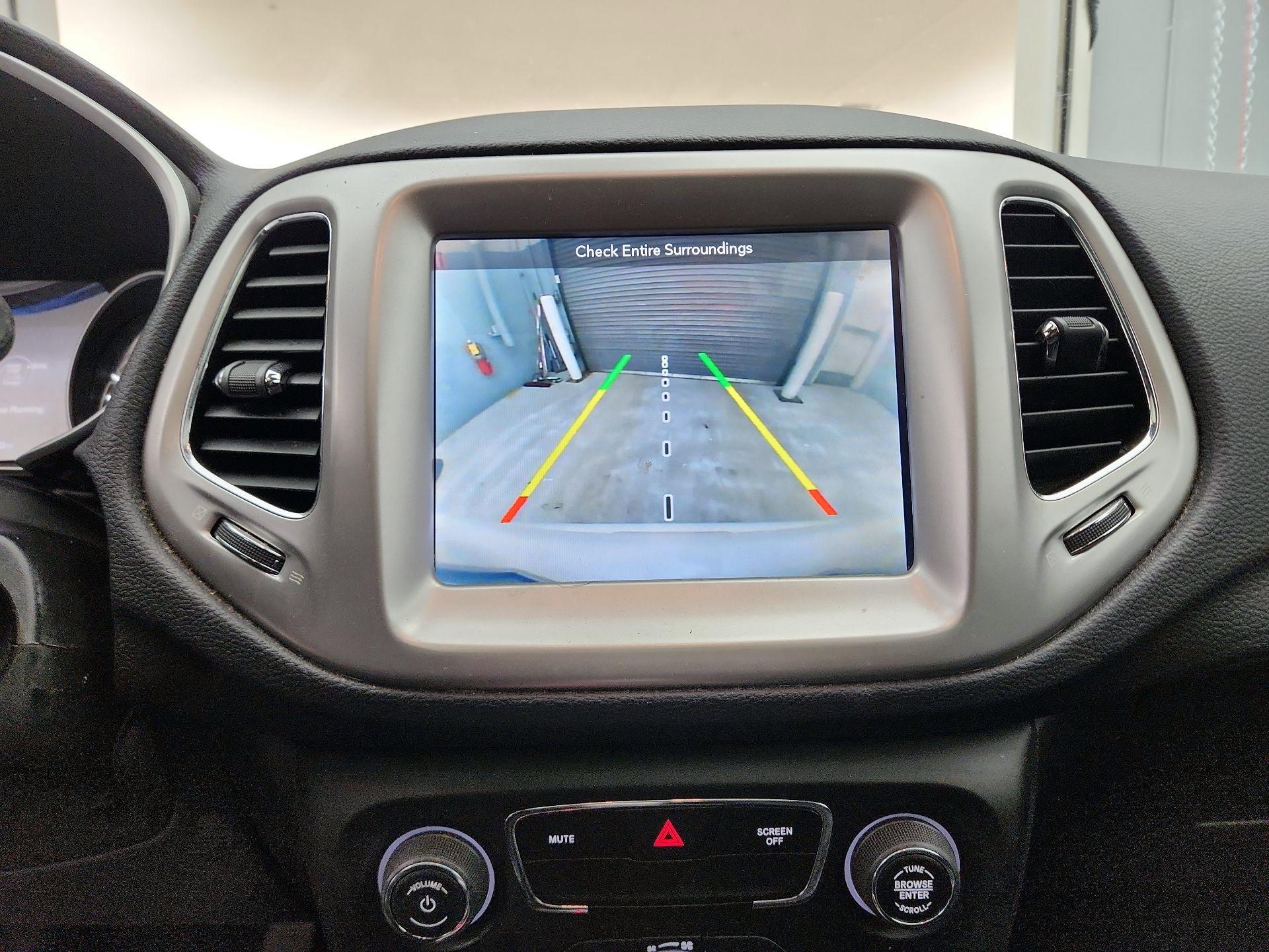 Thumbnail: 2017 Jeep Compass - 15